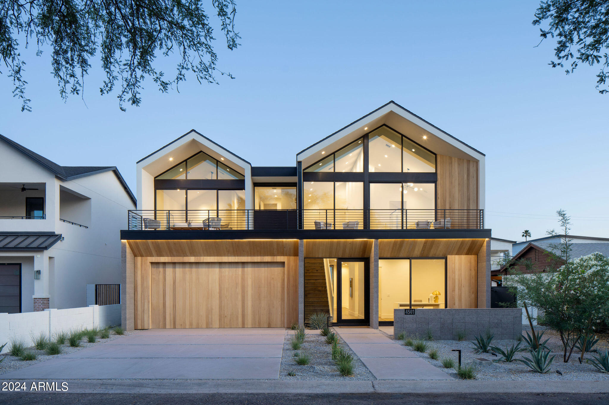 4501 E TURNEY Avenue