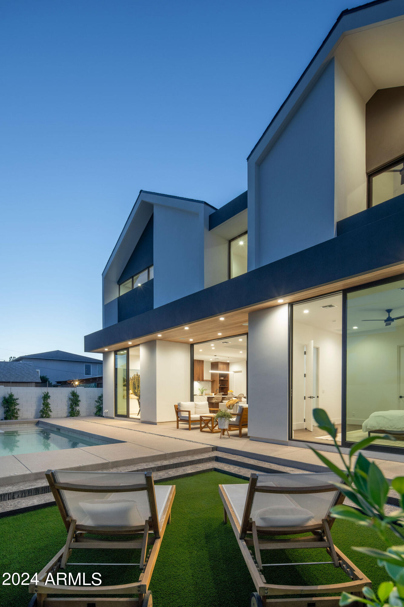 4501 E TURNEY Avenue