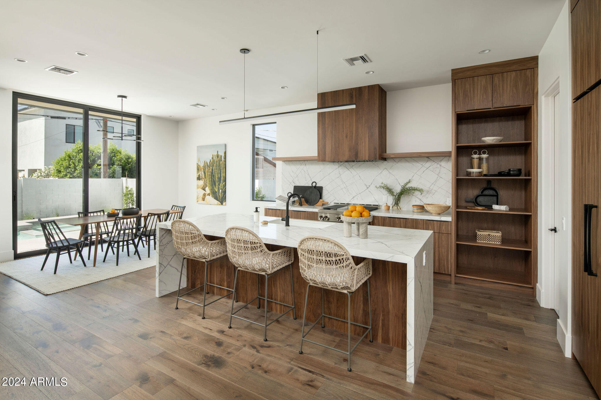 4501 E TURNEY Avenue