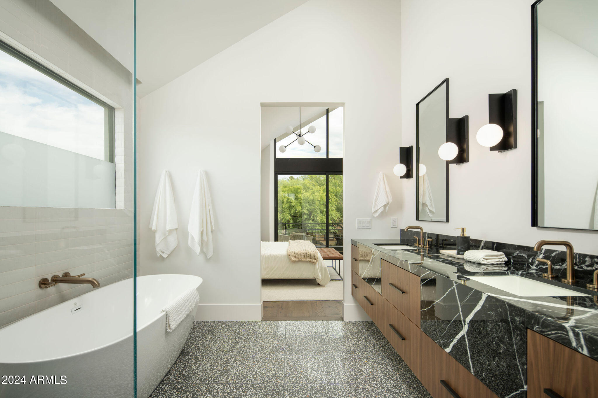 4501 E TURNEY Avenue