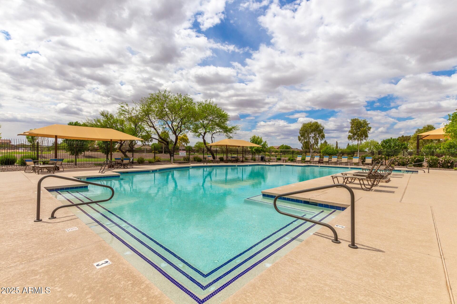 41444 W CAPISTRANO Drive