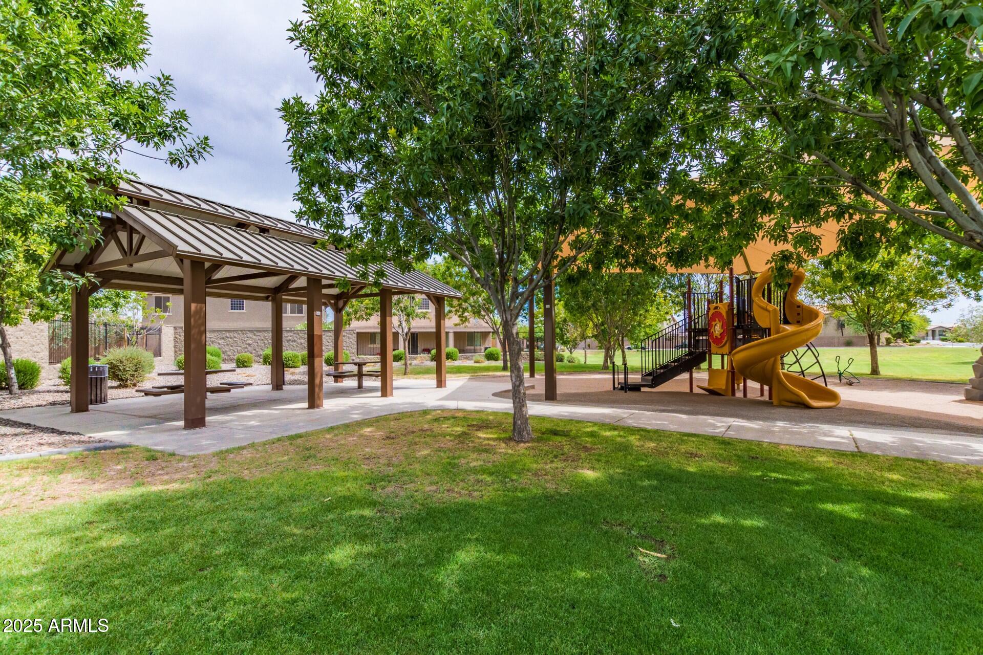 41444 W CAPISTRANO Drive