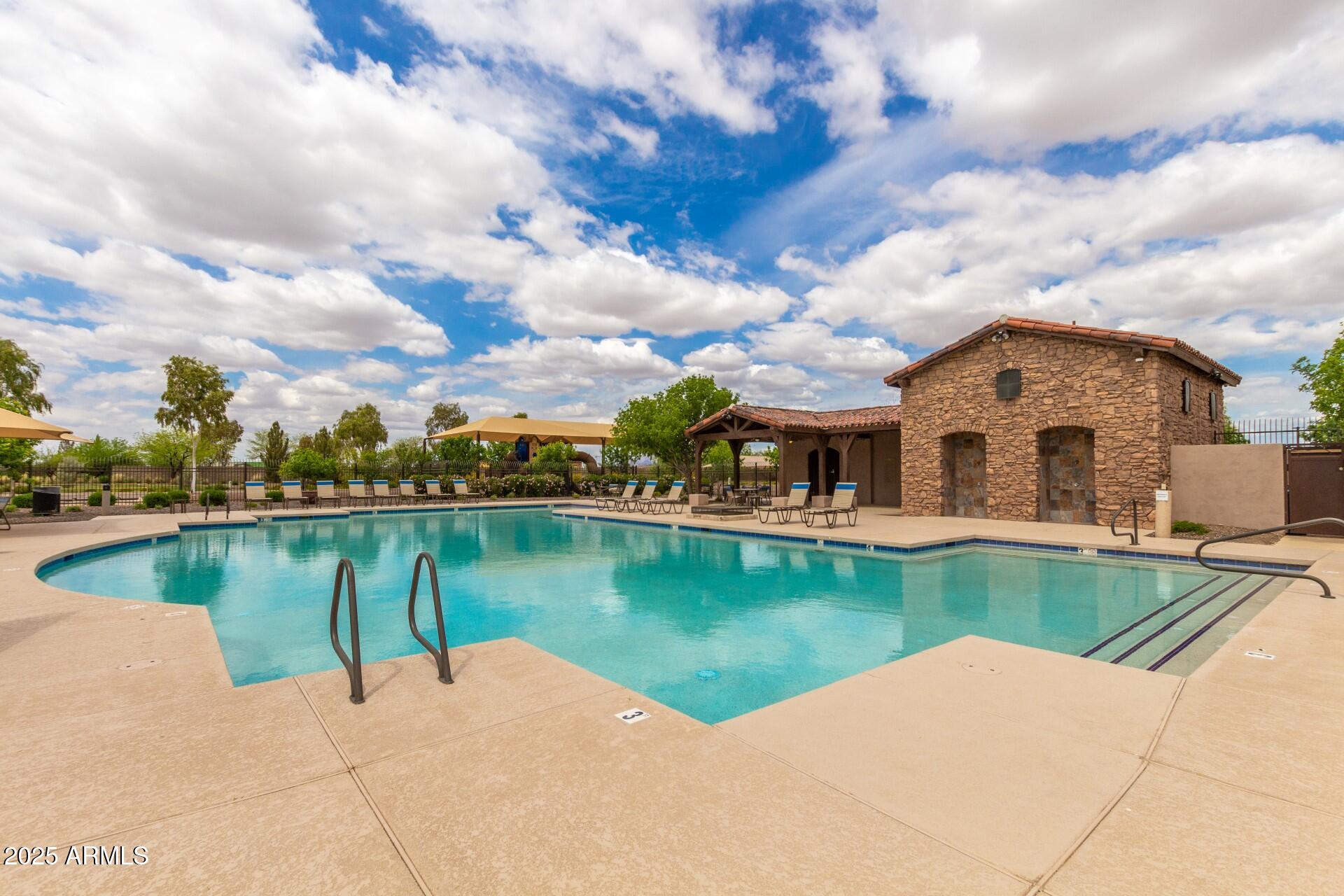 41444 W CAPISTRANO Drive