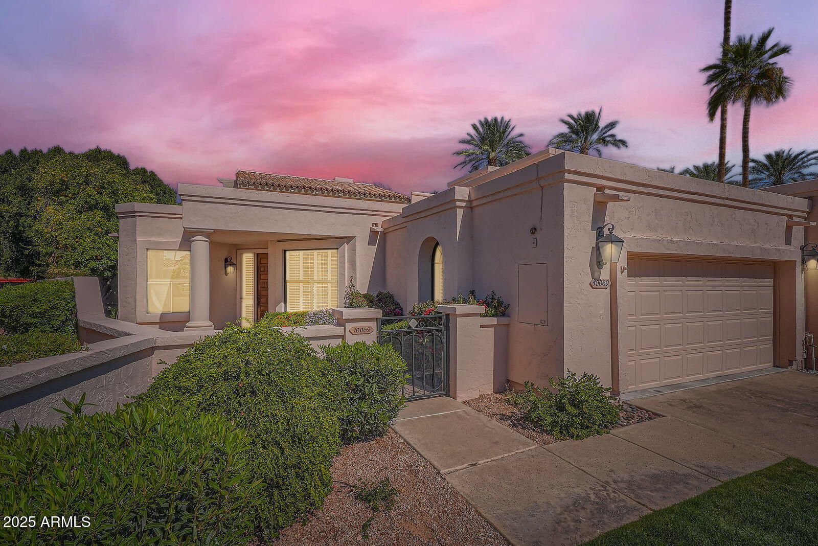 10062 E CINNABAR Avenue