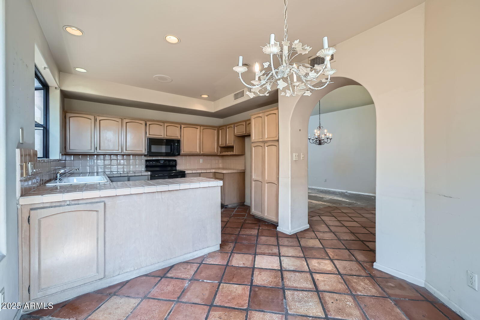 10062 E CINNABAR Avenue