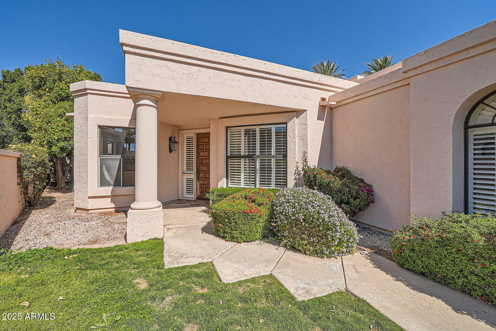 10062 E CINNABAR Avenue