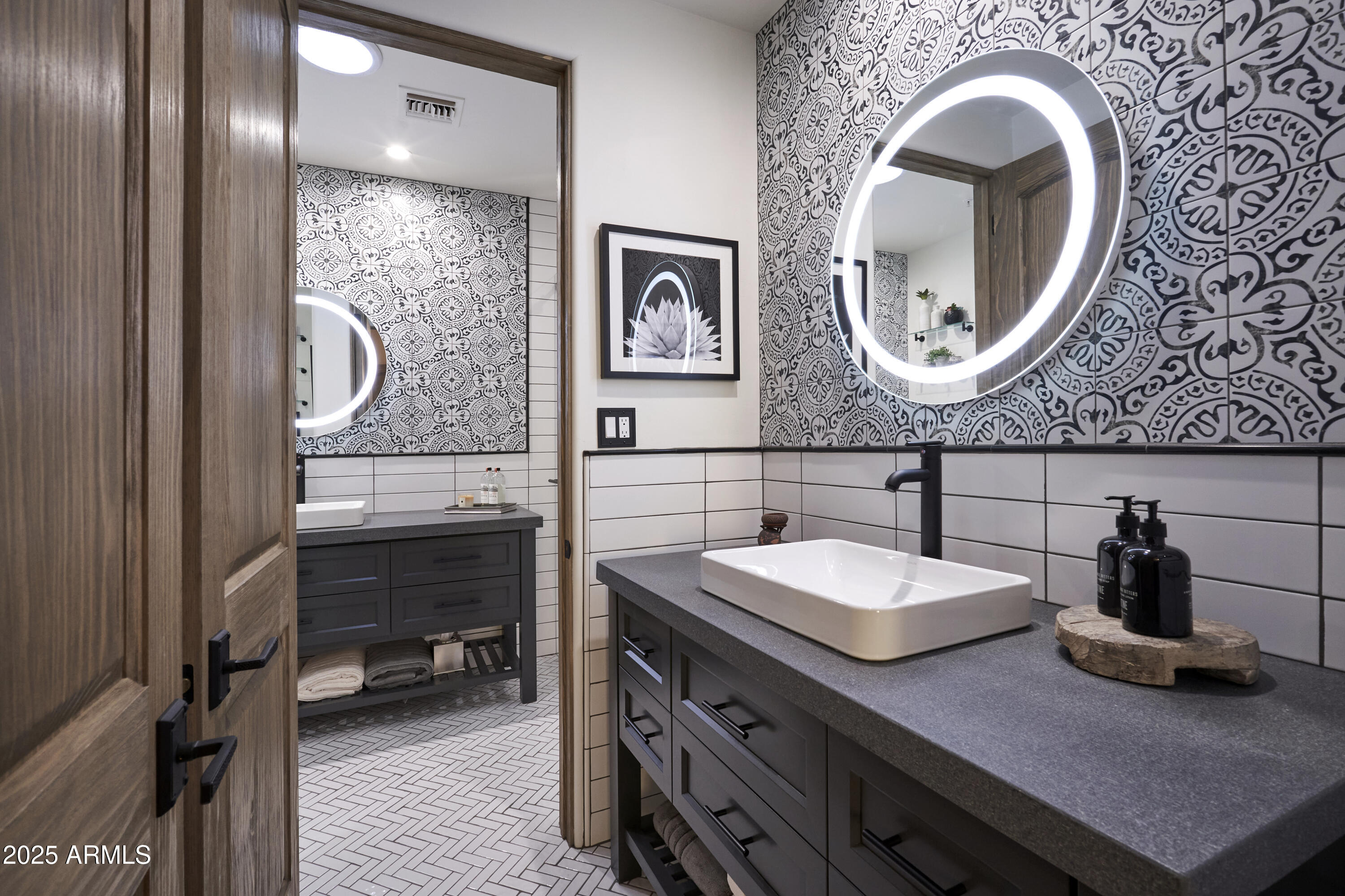 10596 E YEARLING Drive