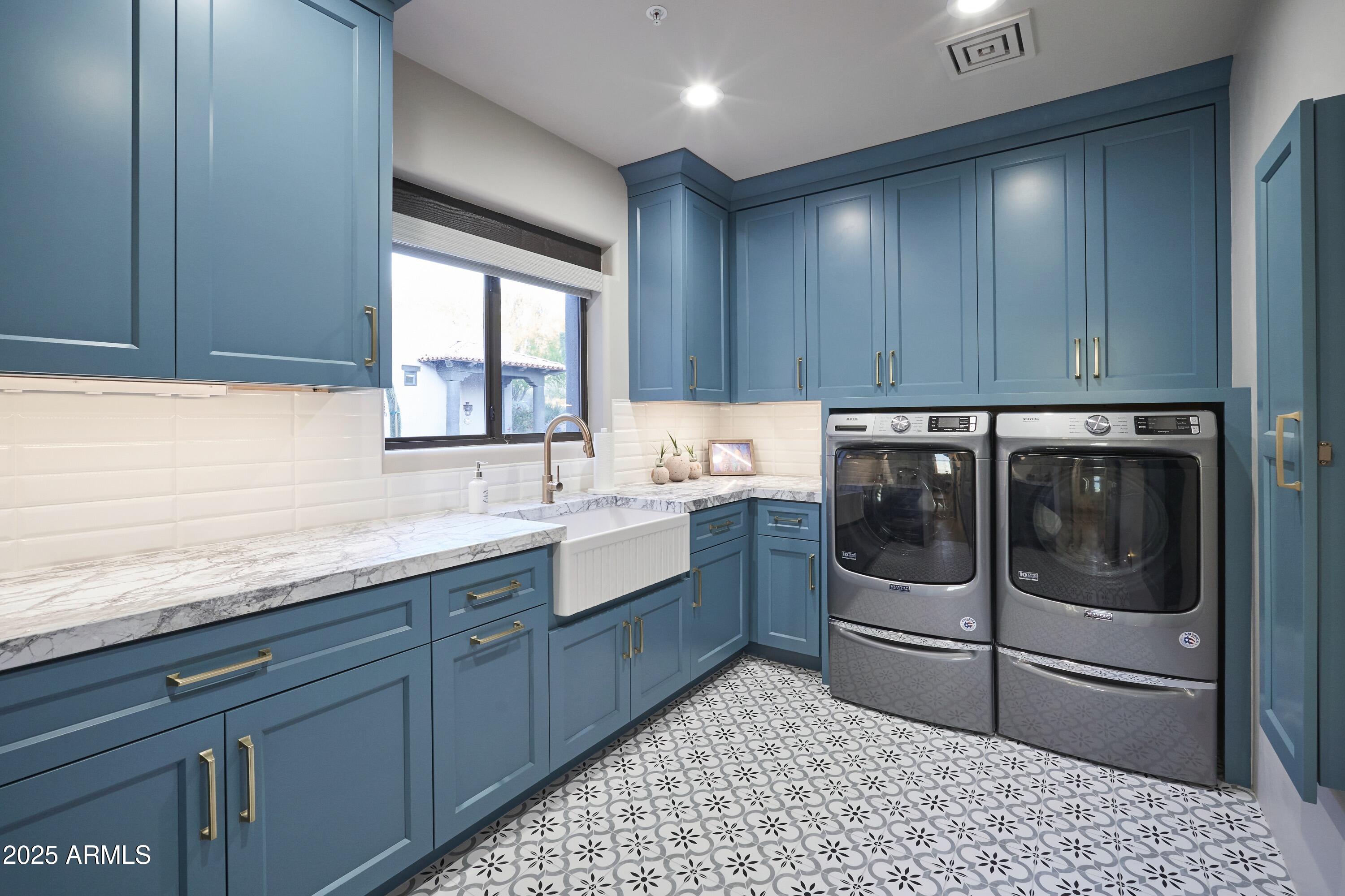 10596 E YEARLING Drive