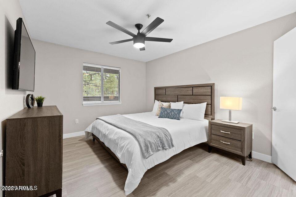 1385 W UNIVERSITY Avenue 202