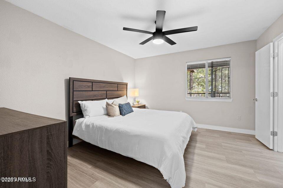 1385 W UNIVERSITY Avenue 202