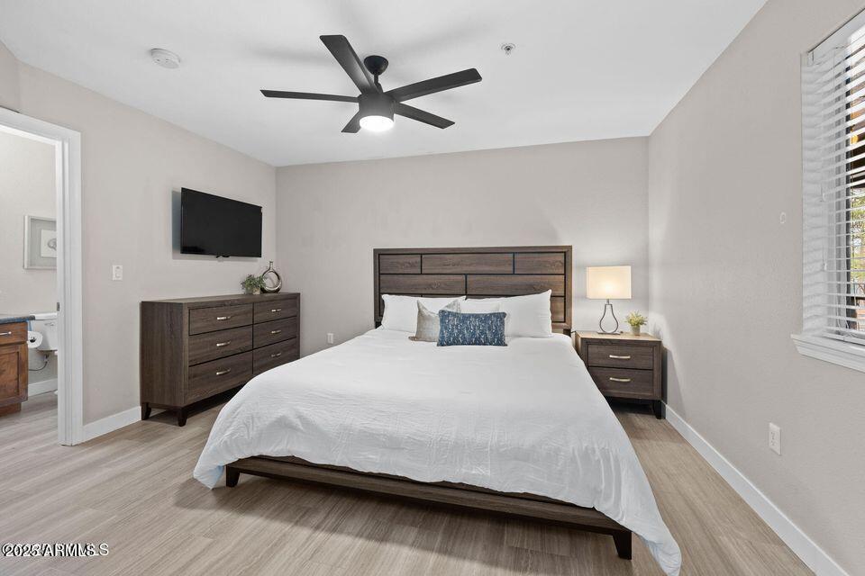 1385 W UNIVERSITY Avenue 202