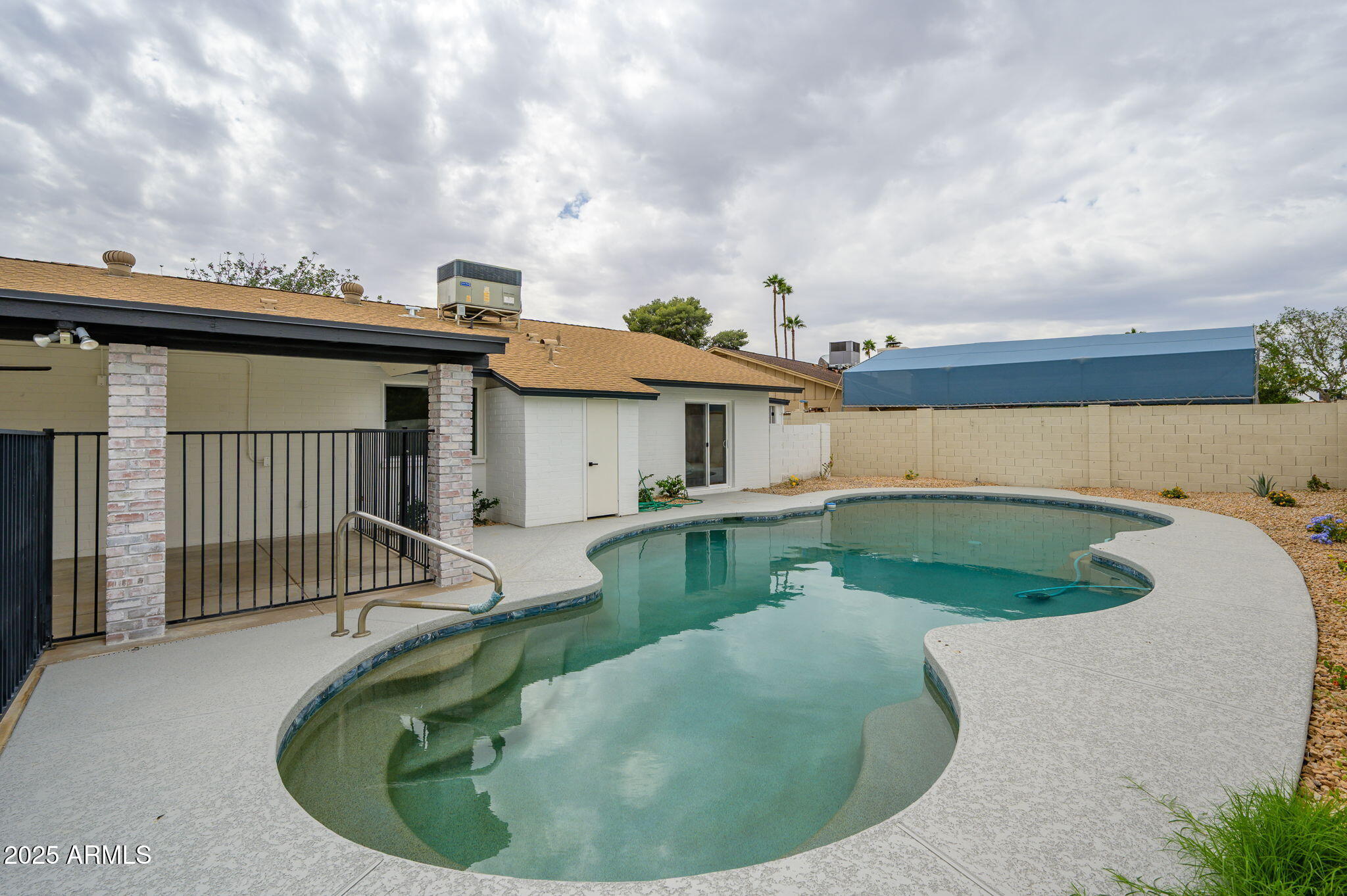 2118 E RADCLIFFE Drive