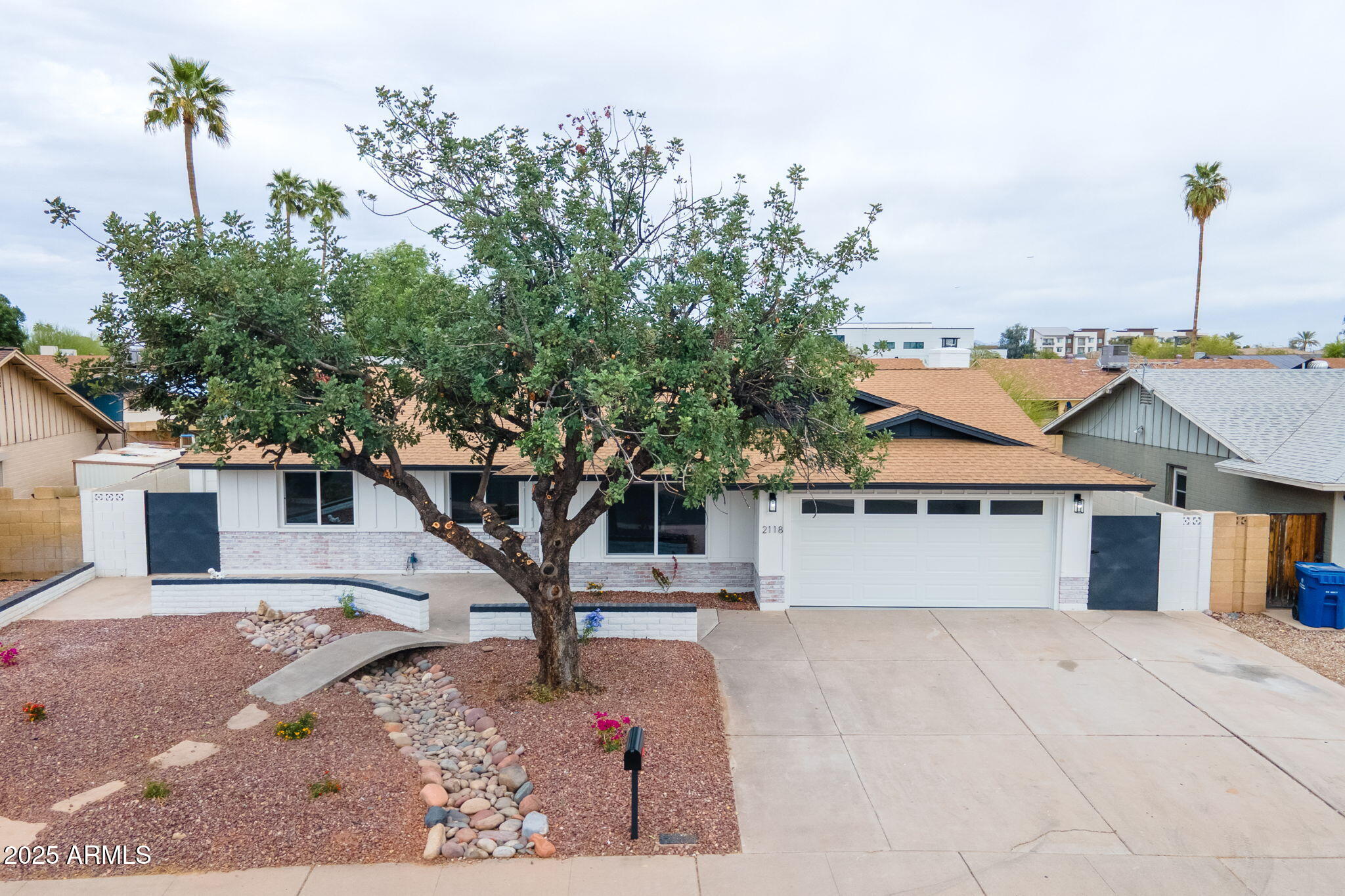 2118 E RADCLIFFE Drive