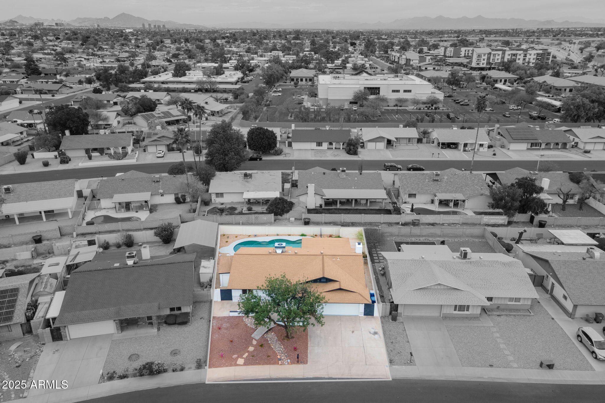 2118 E RADCLIFFE Drive