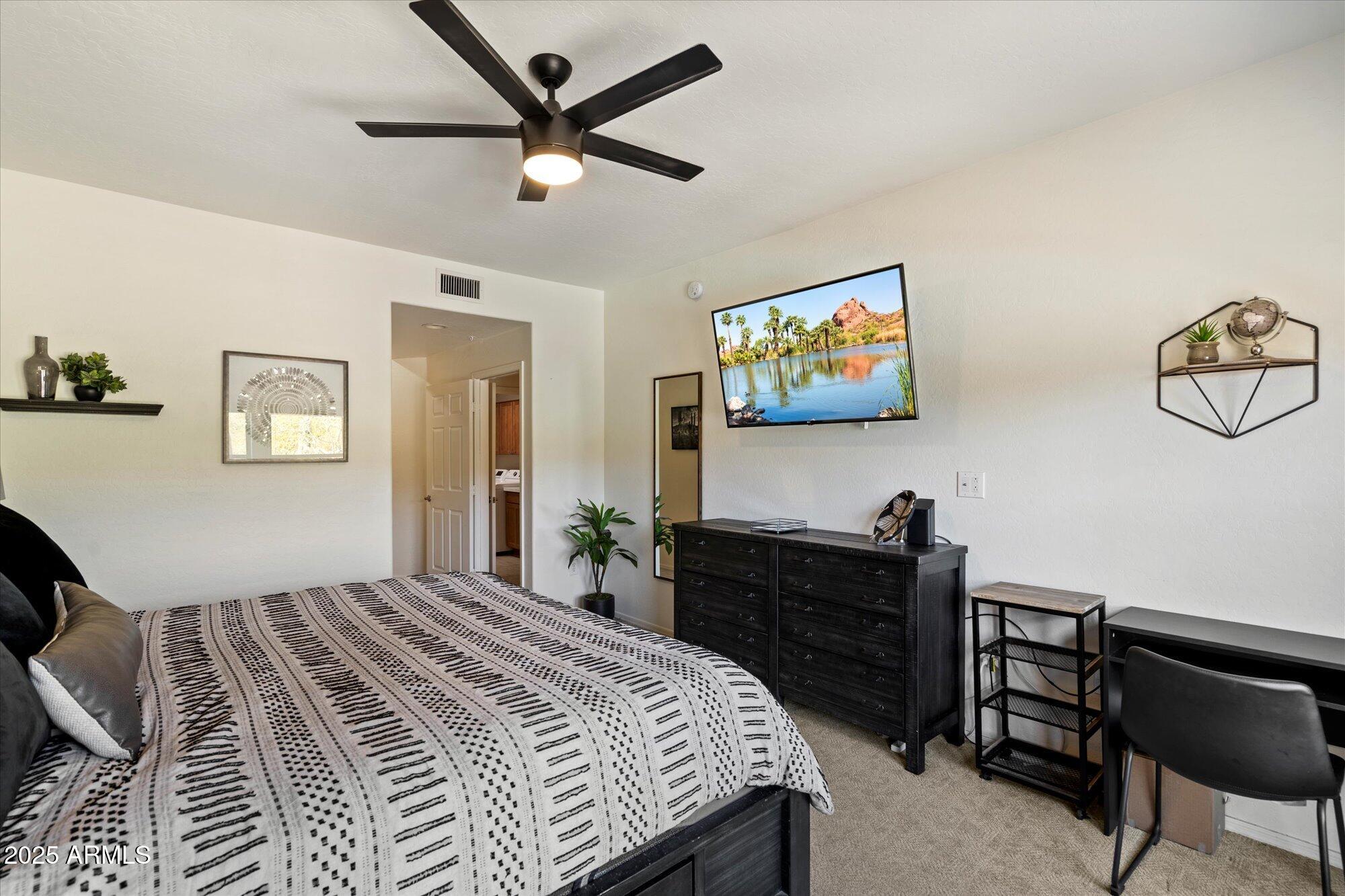 19700 N 76TH Street 2086