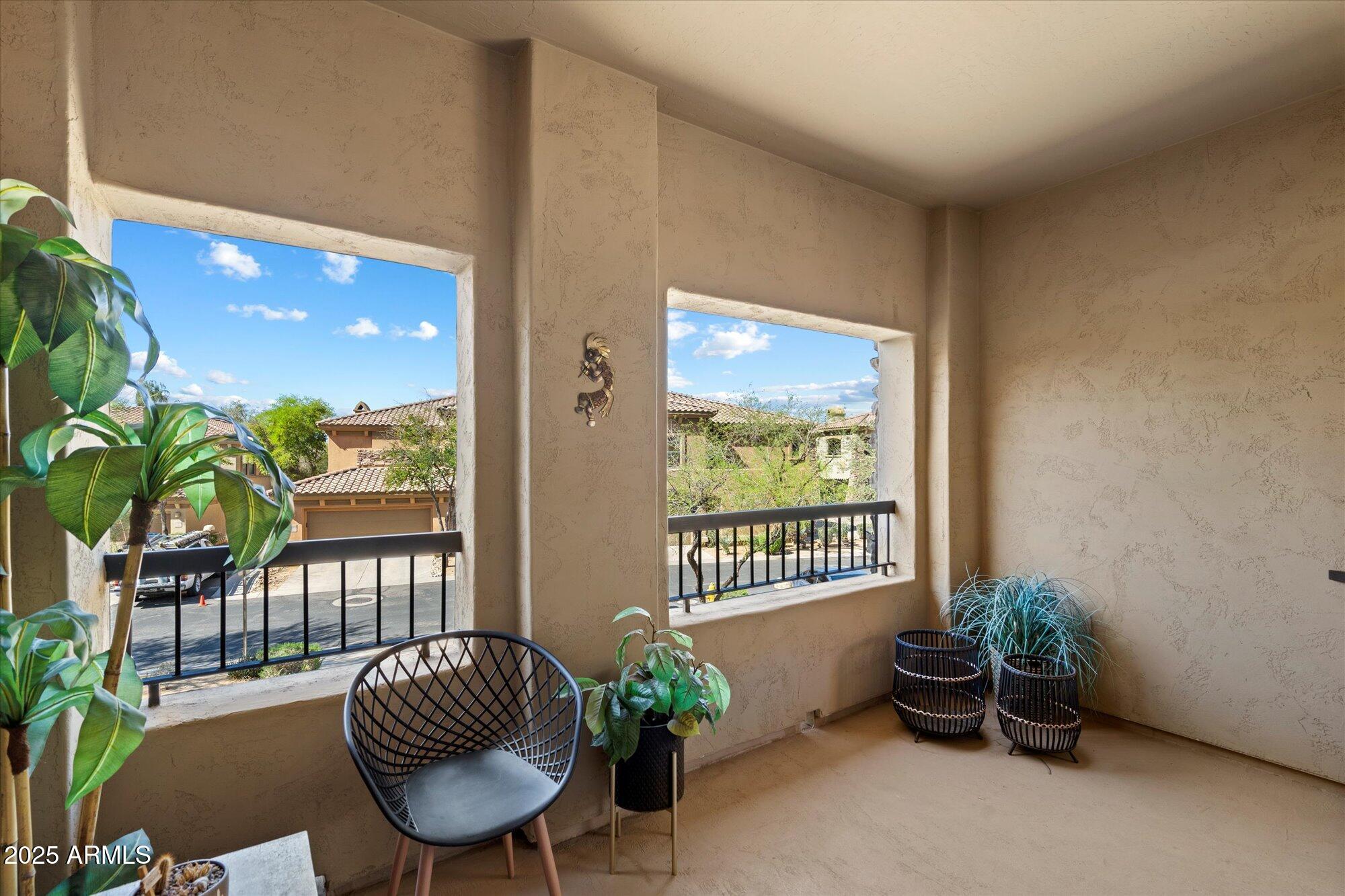 19700 N 76TH Street 2086