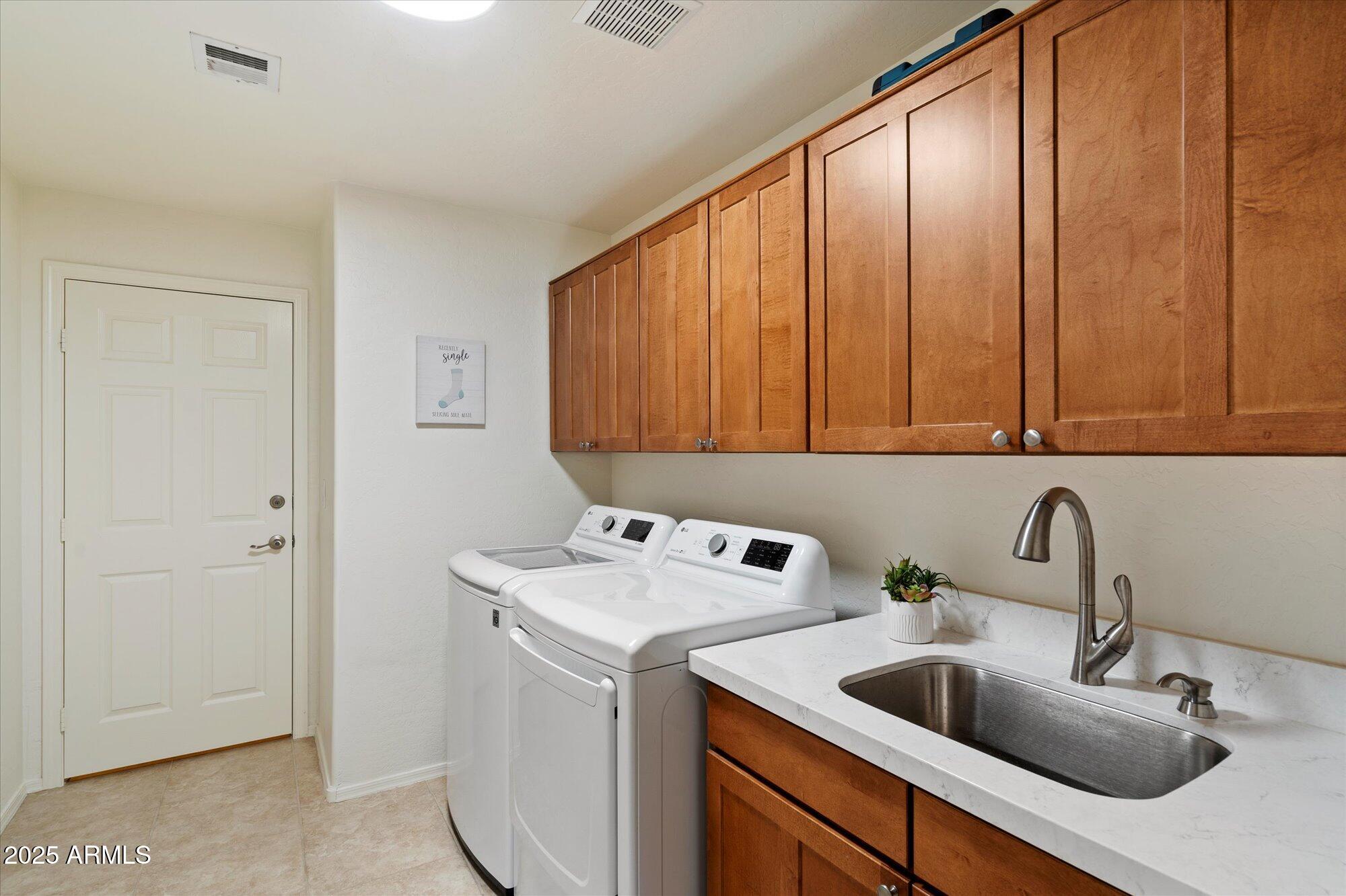 19700 N 76TH Street 2086