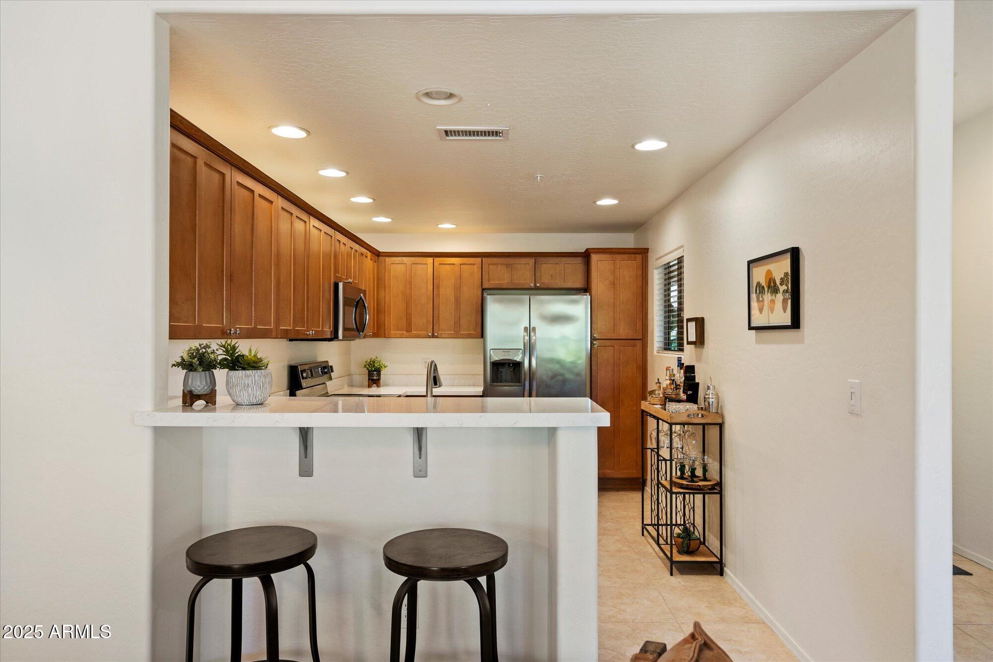 19700 N 76TH Street 2086