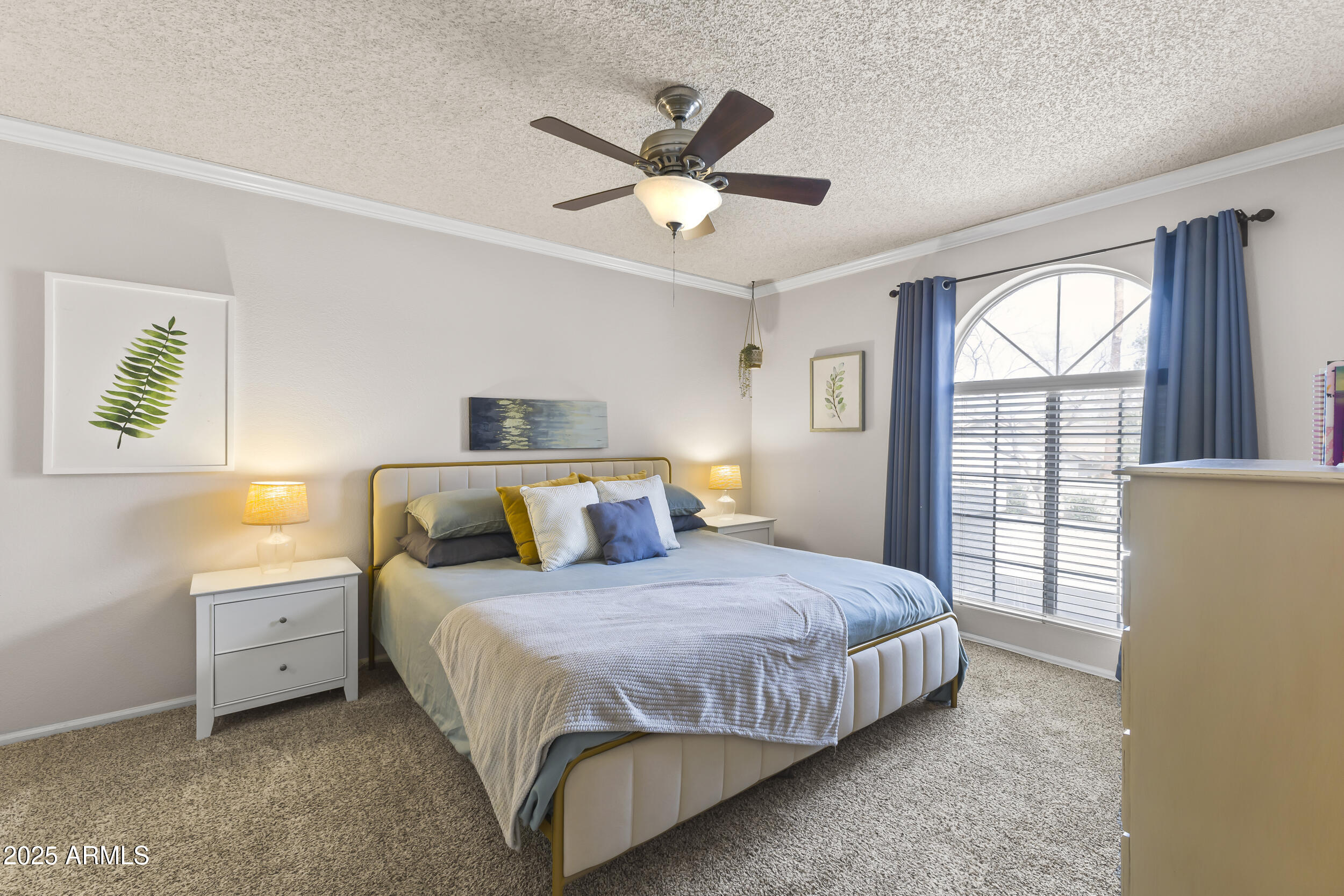 1717 E UNION HILLS Drive 1110