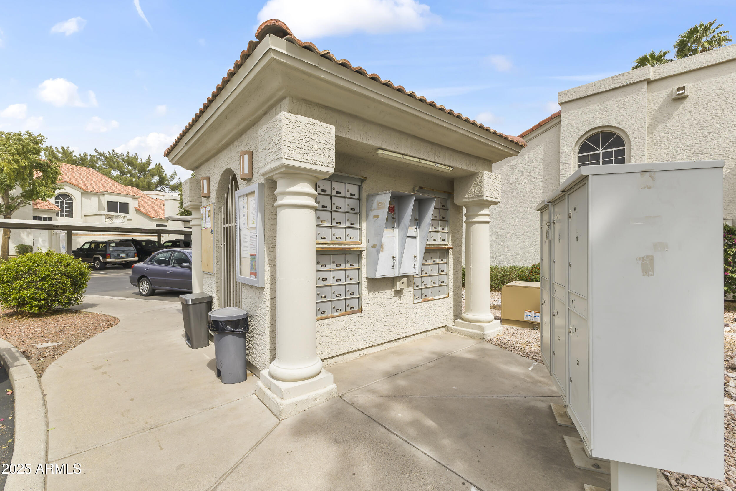 1717 E UNION HILLS Drive 1110