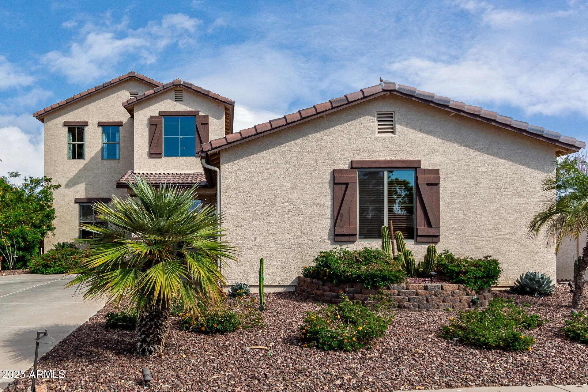 18101 N CRESTVIEW Lane