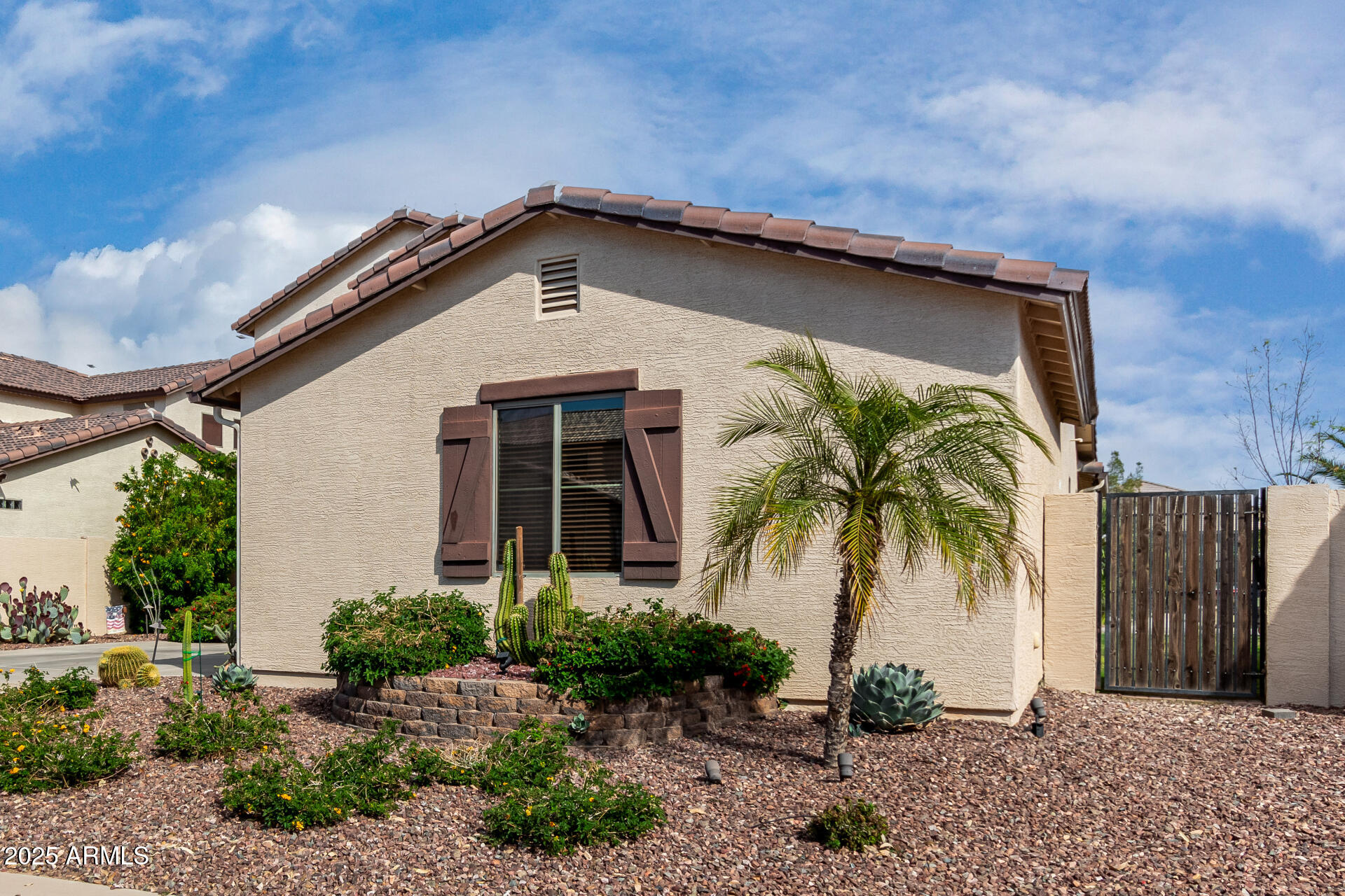 18101 N CRESTVIEW Lane