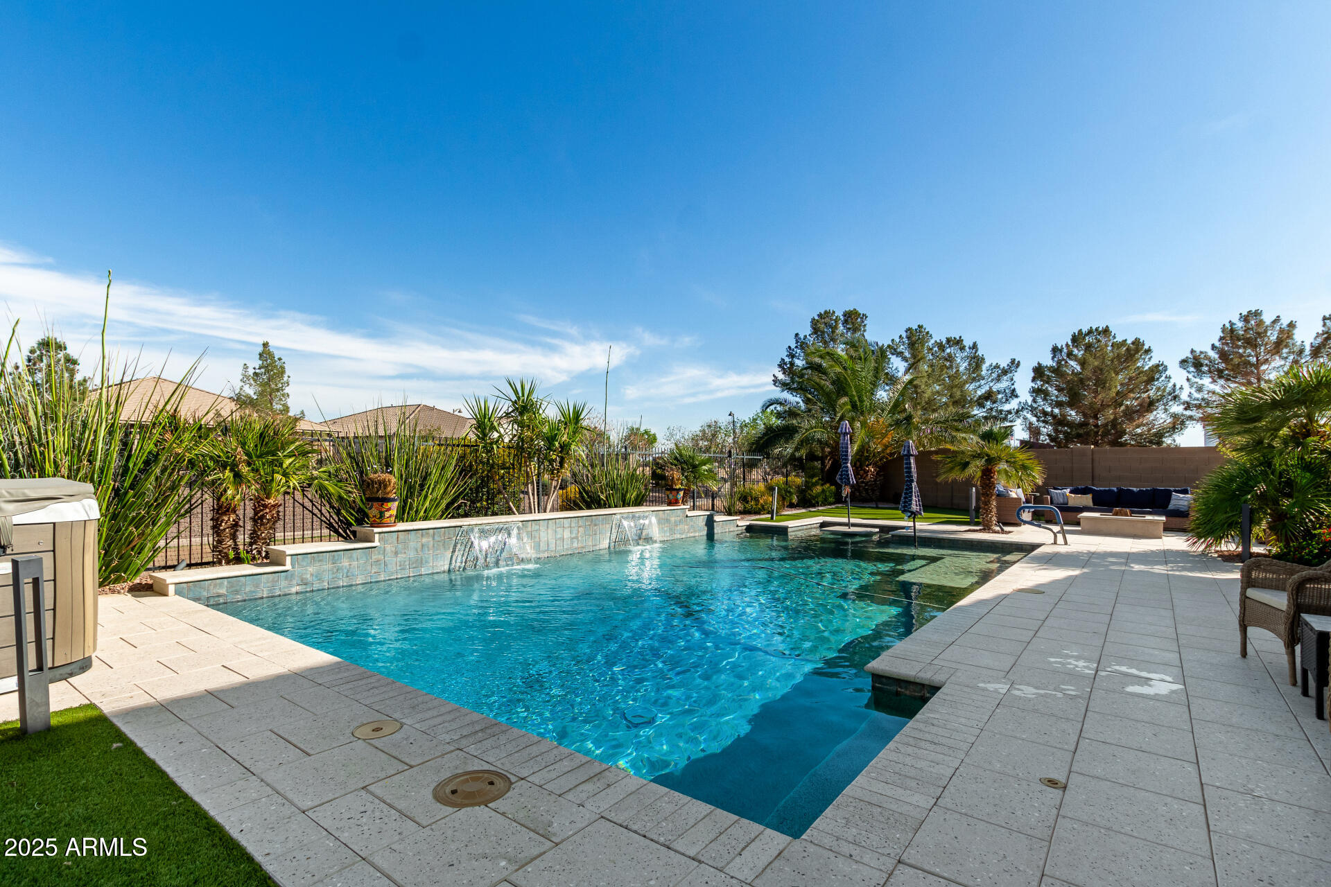 18101 N CRESTVIEW Lane