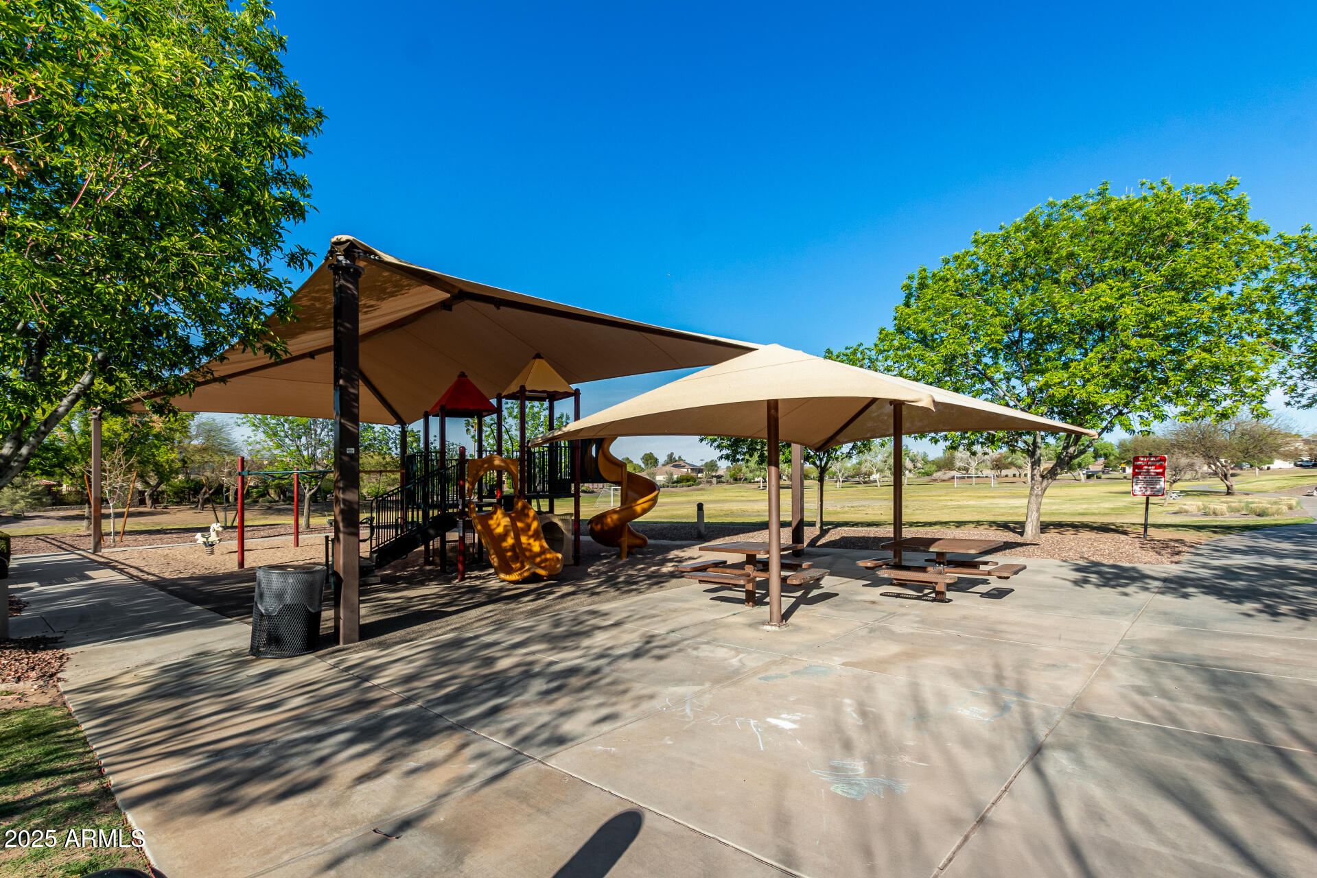 18101 N CRESTVIEW Lane