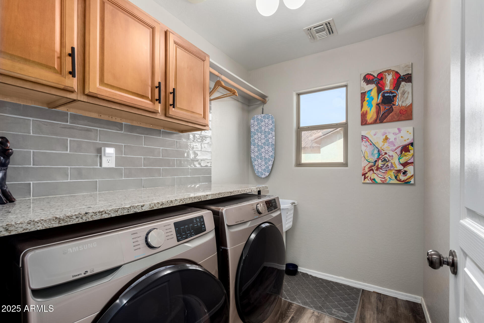 18101 N CRESTVIEW Lane