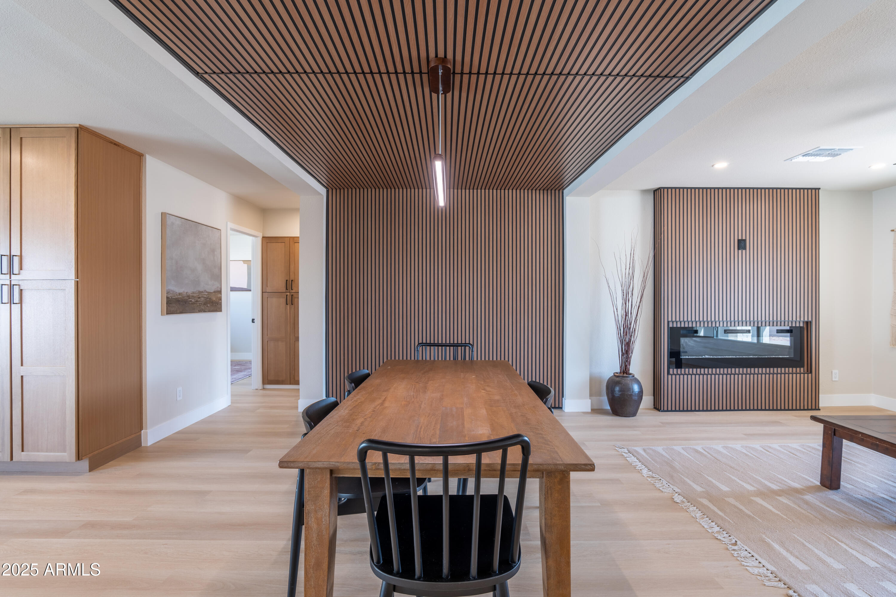 8602 E Whitton Avenue