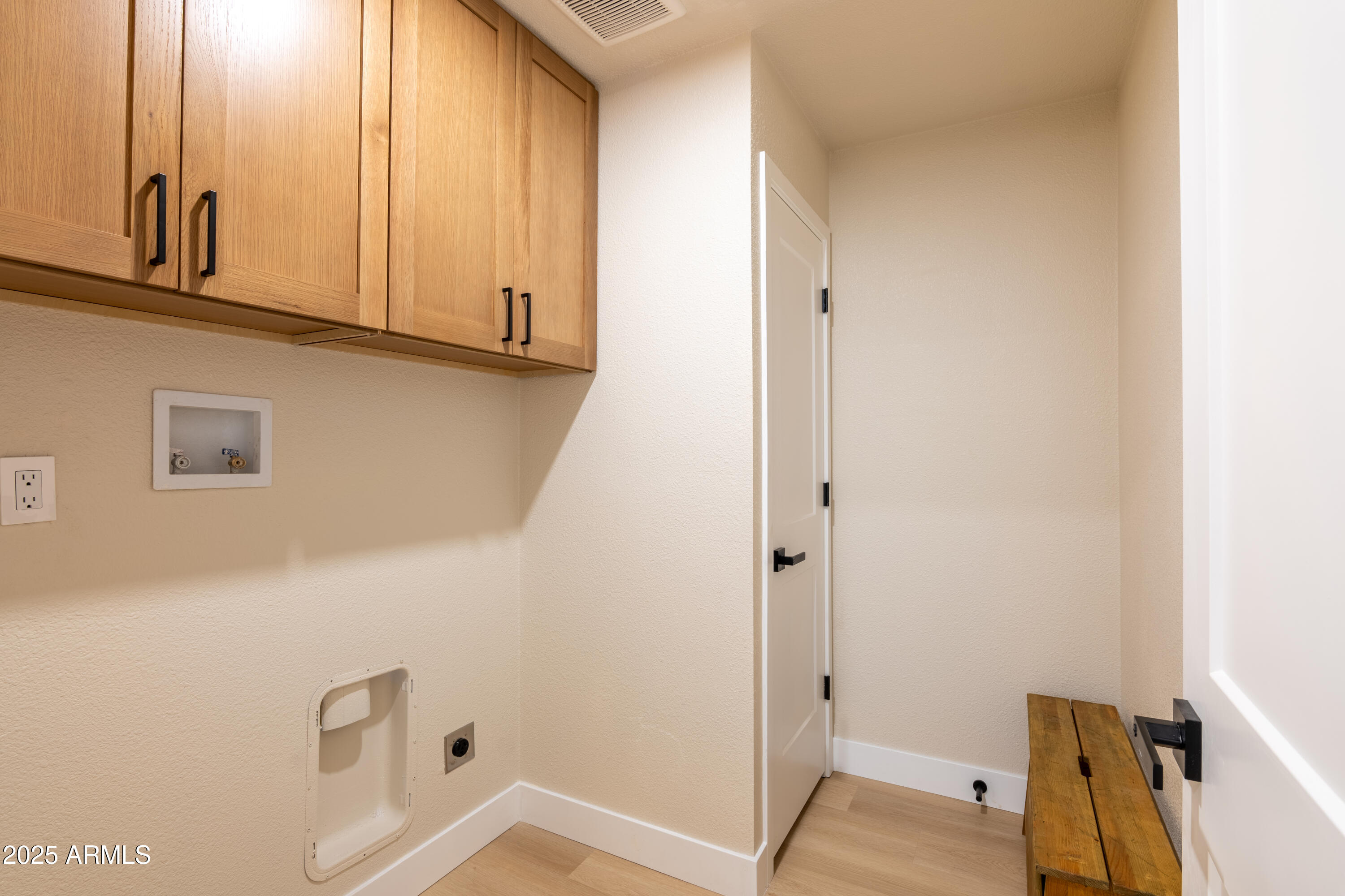 8602 E Whitton Avenue