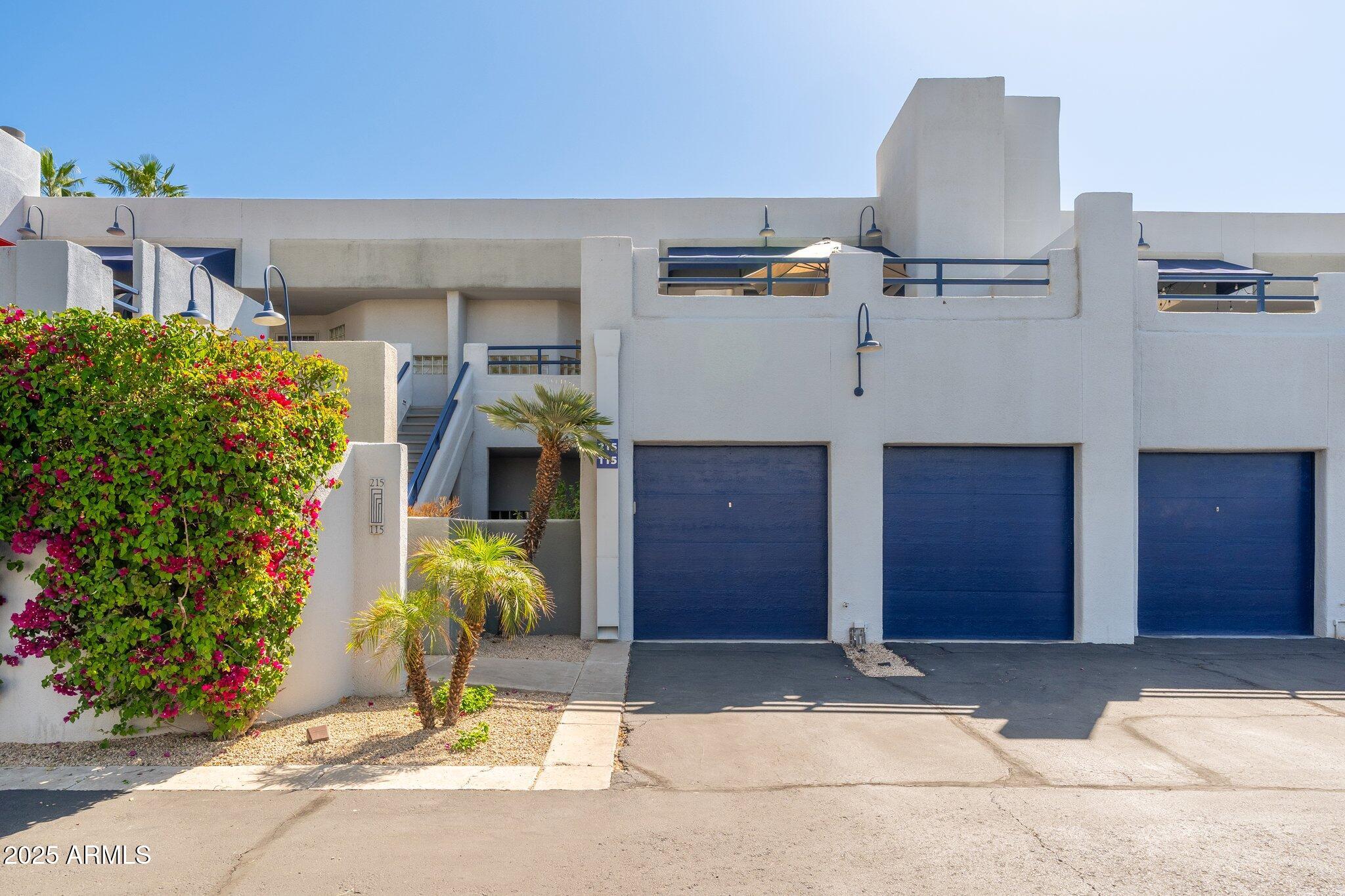 902 W GLENDALE Avenue, 215