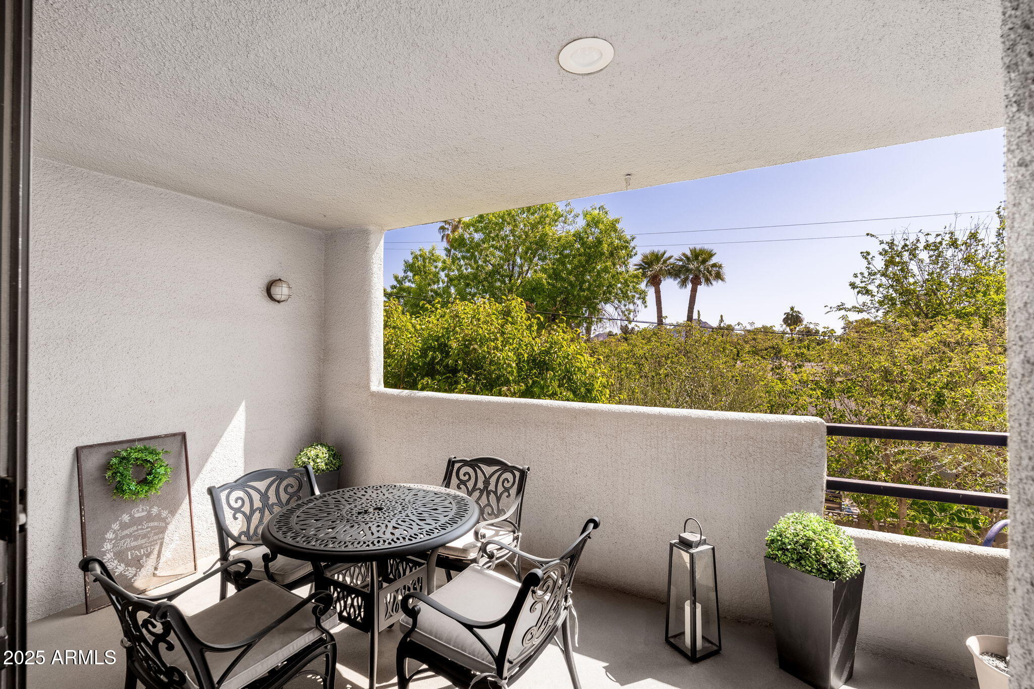 902 W GLENDALE Avenue, 215