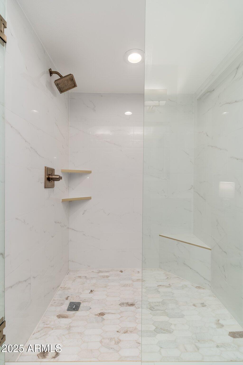 902 W GLENDALE Avenue, 215