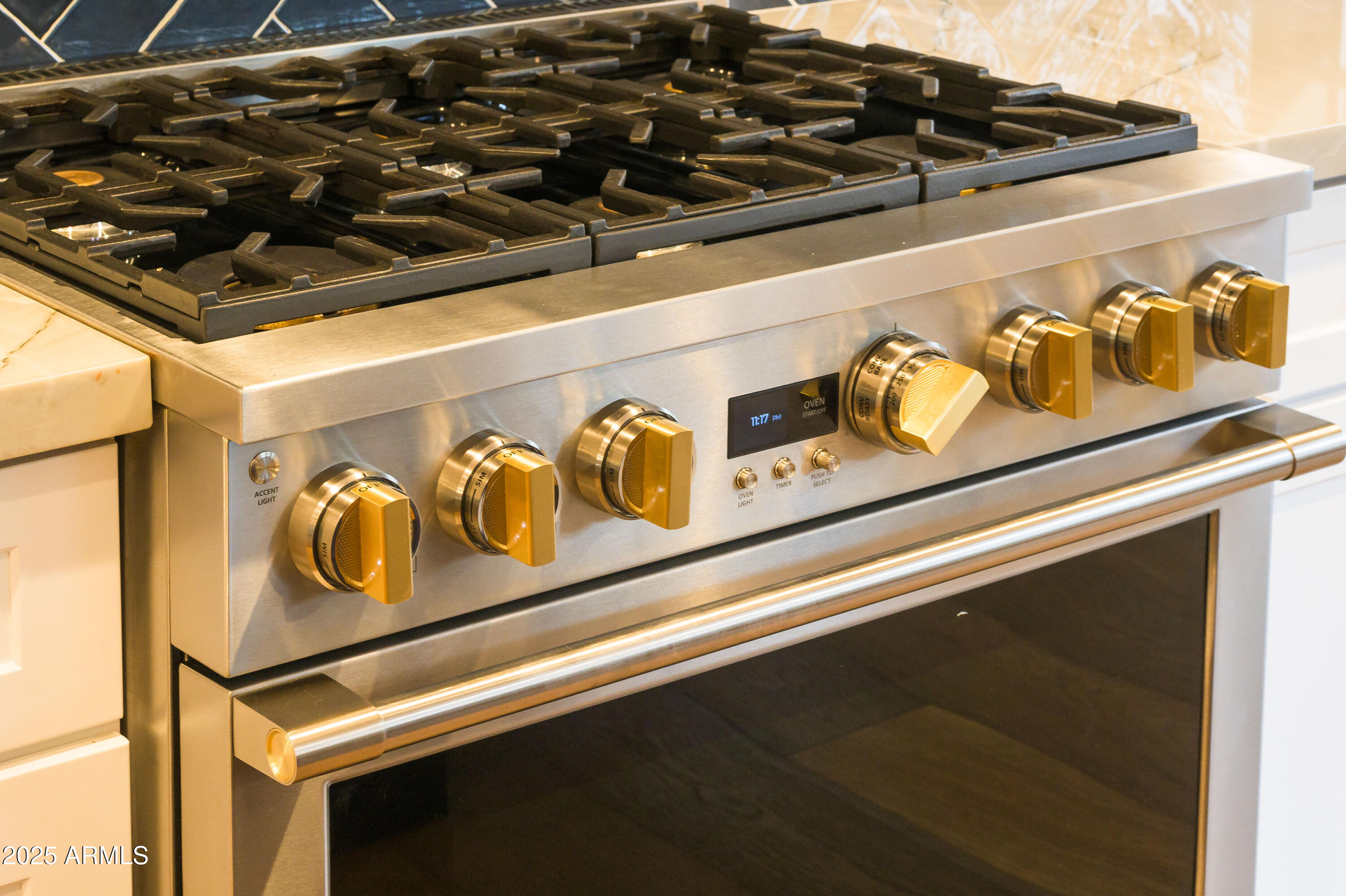 4616 N ROYAL PALM Circle