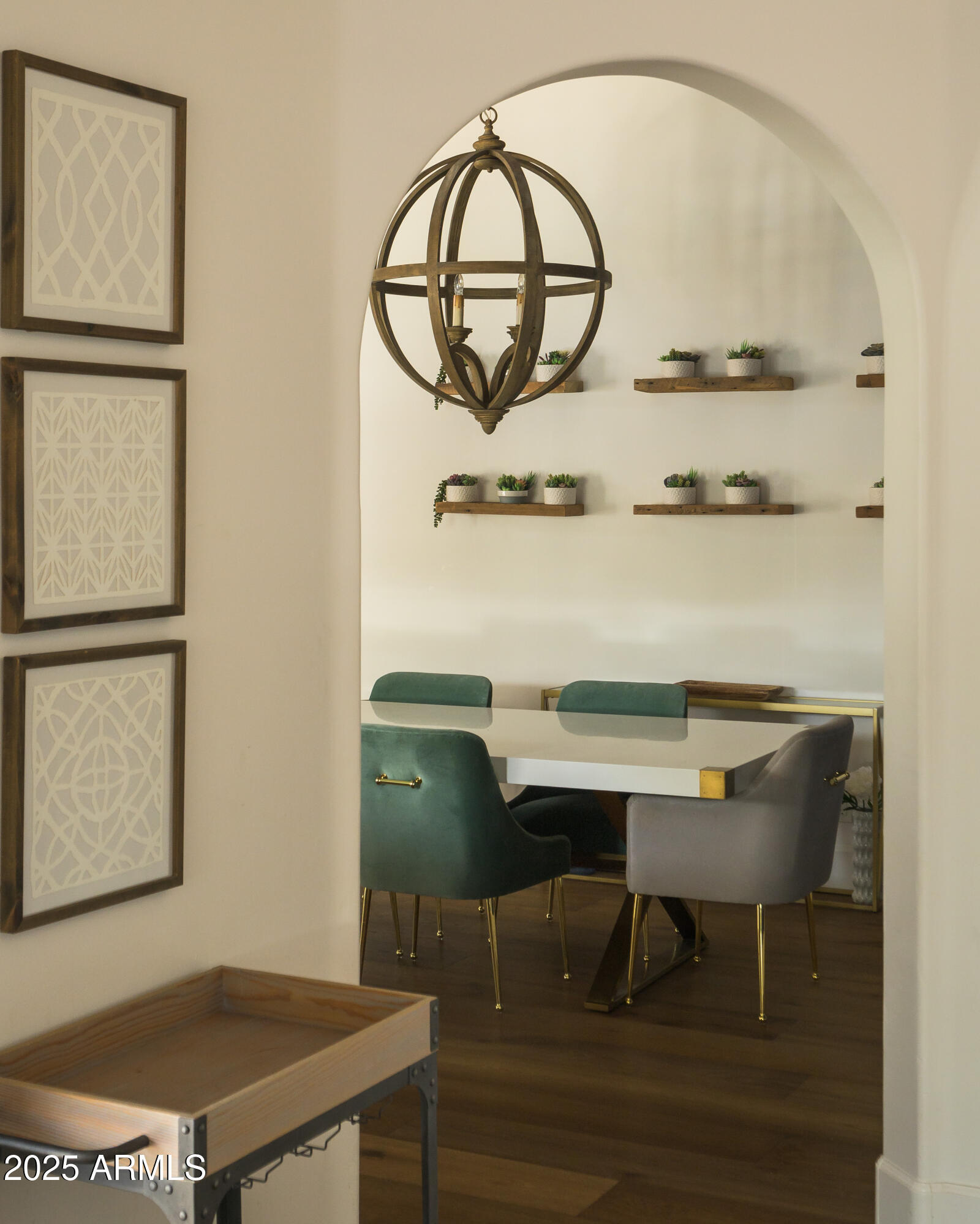 4616 N ROYAL PALM Circle