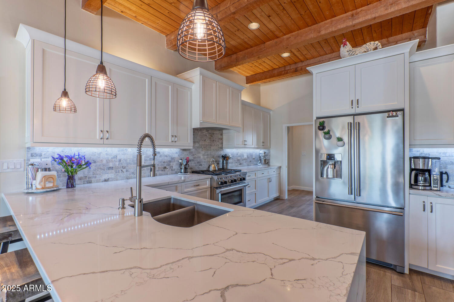 4617 E ELMWOOD Circle