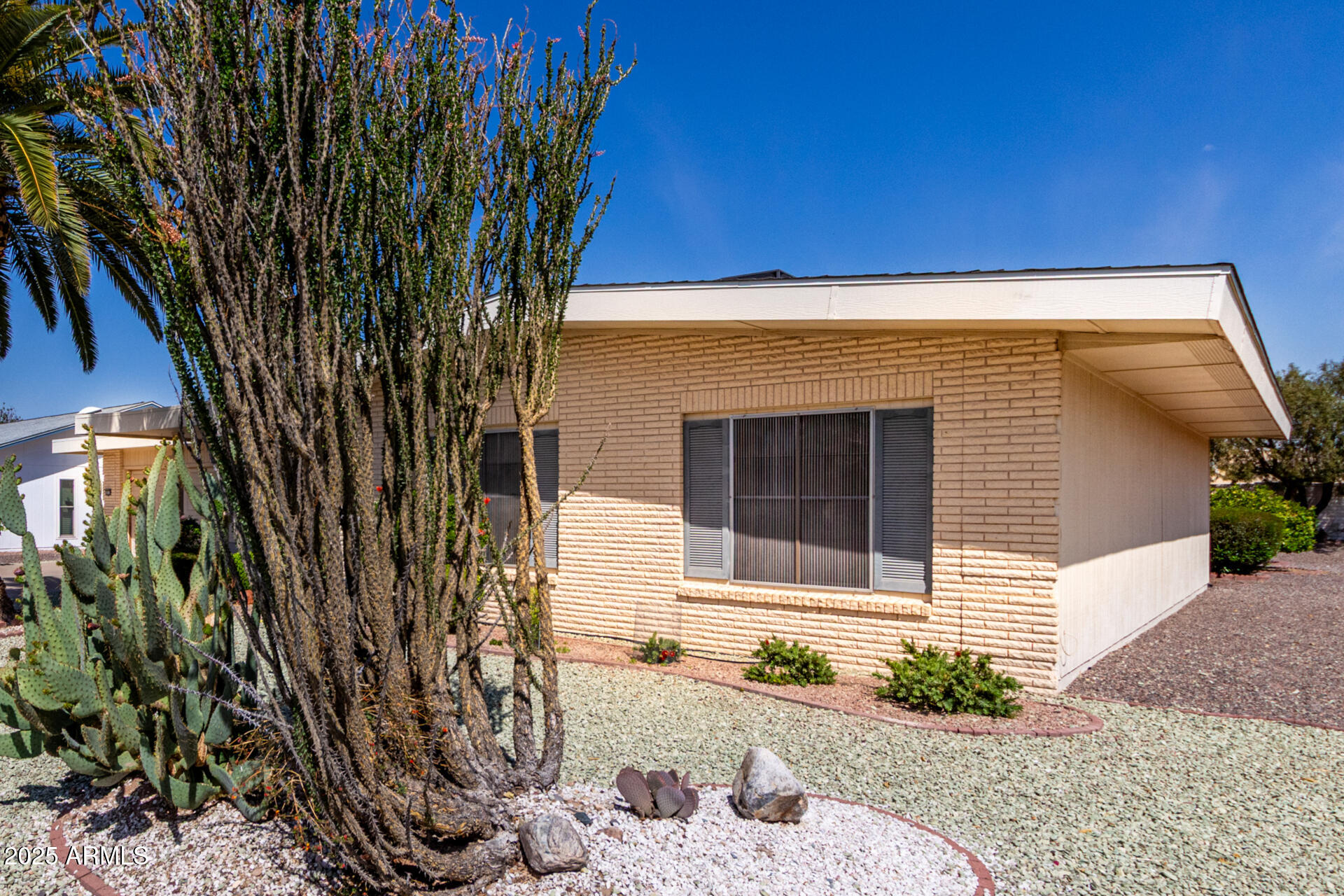 10718 W GARNETTE Drive