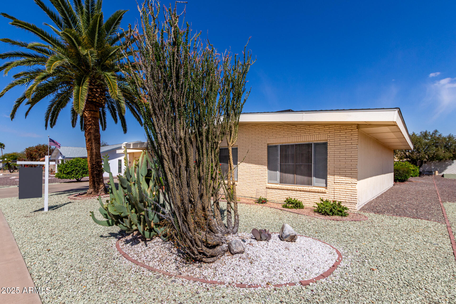 10718 W GARNETTE Drive