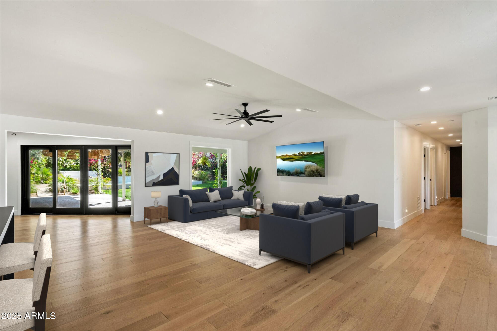 3612 E PIERSON Street