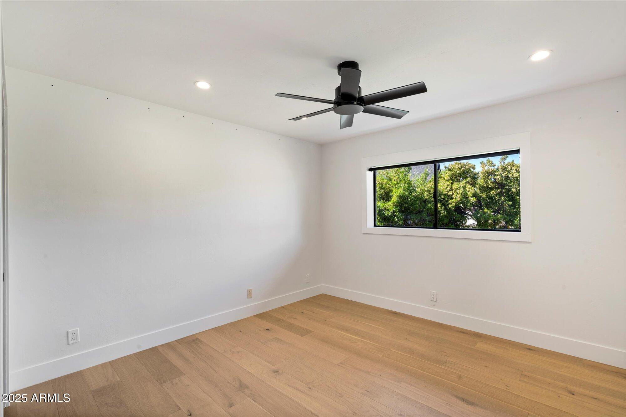 3612 E PIERSON Street