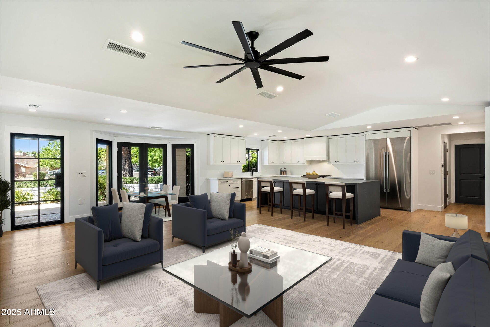 3612 E PIERSON Street