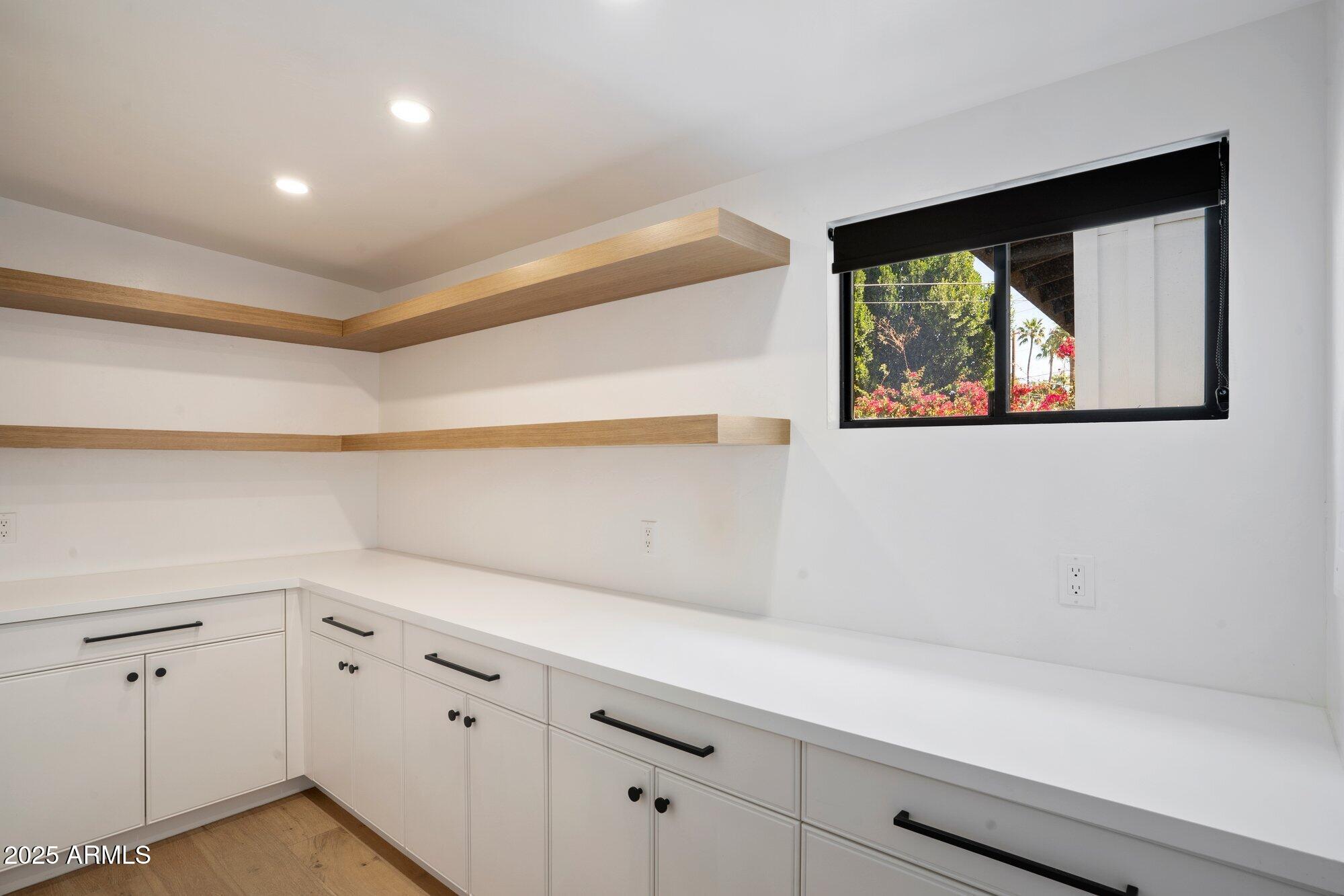 3612 E PIERSON Street