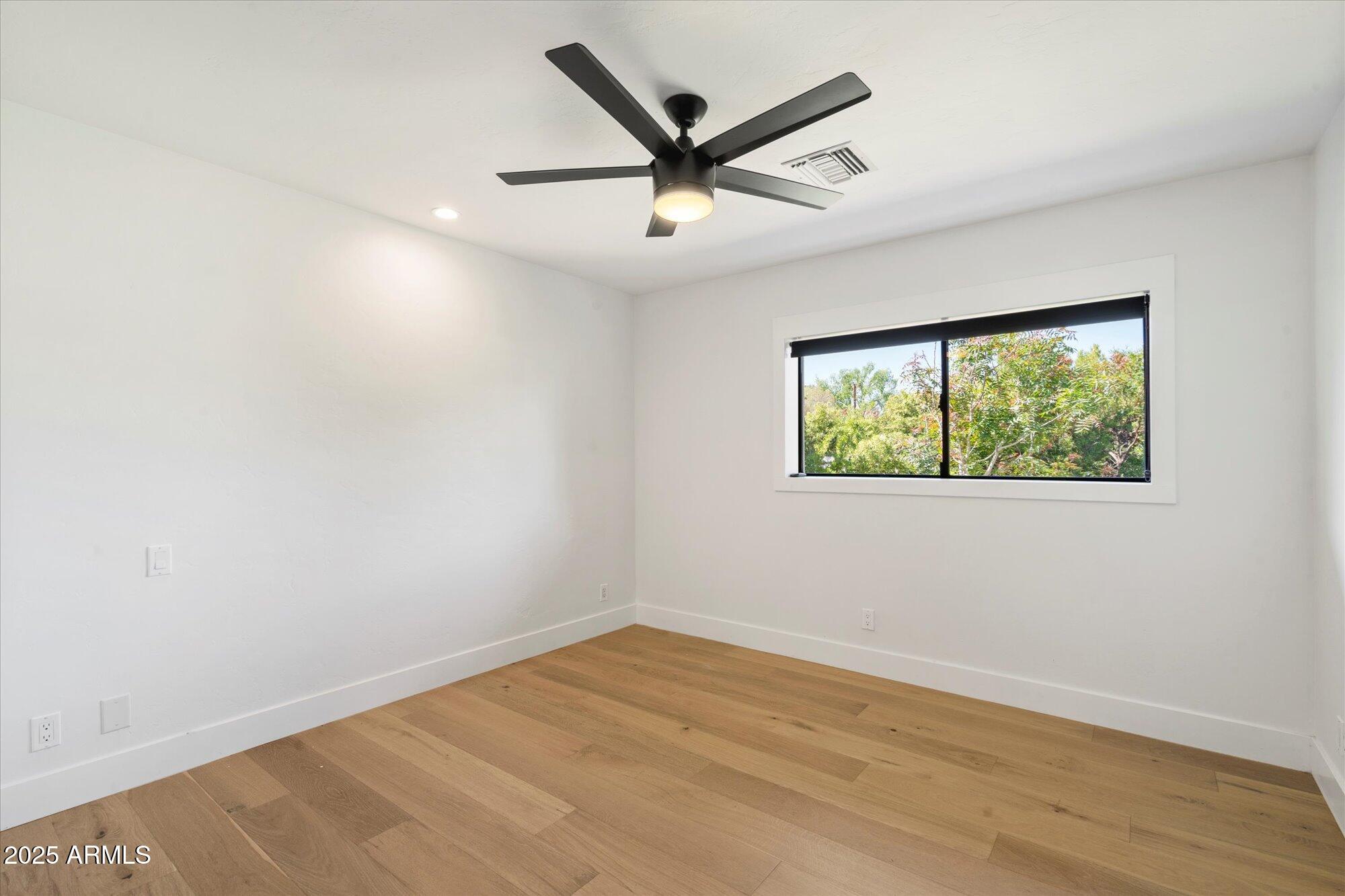 3612 E PIERSON Street