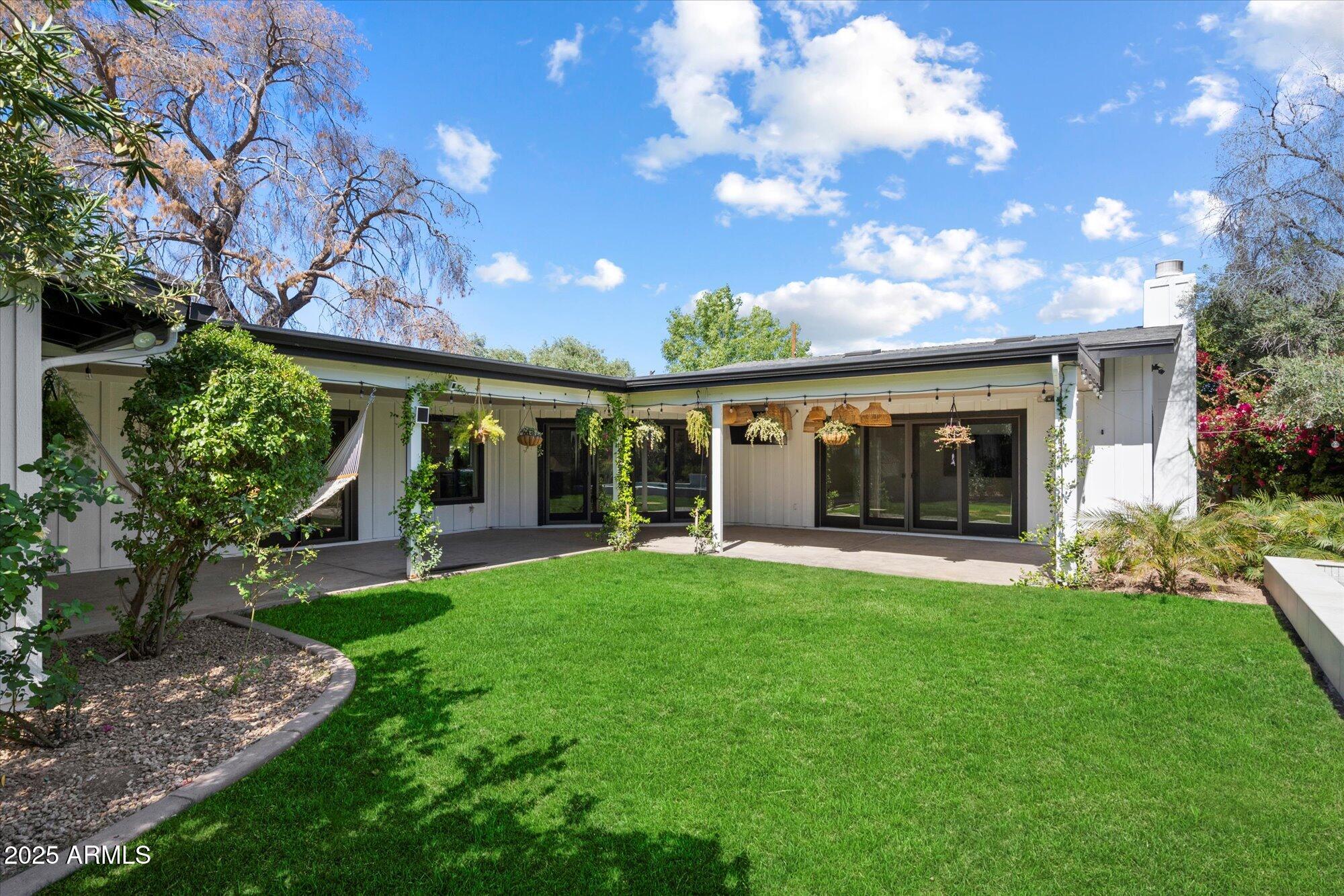 3612 E PIERSON Street