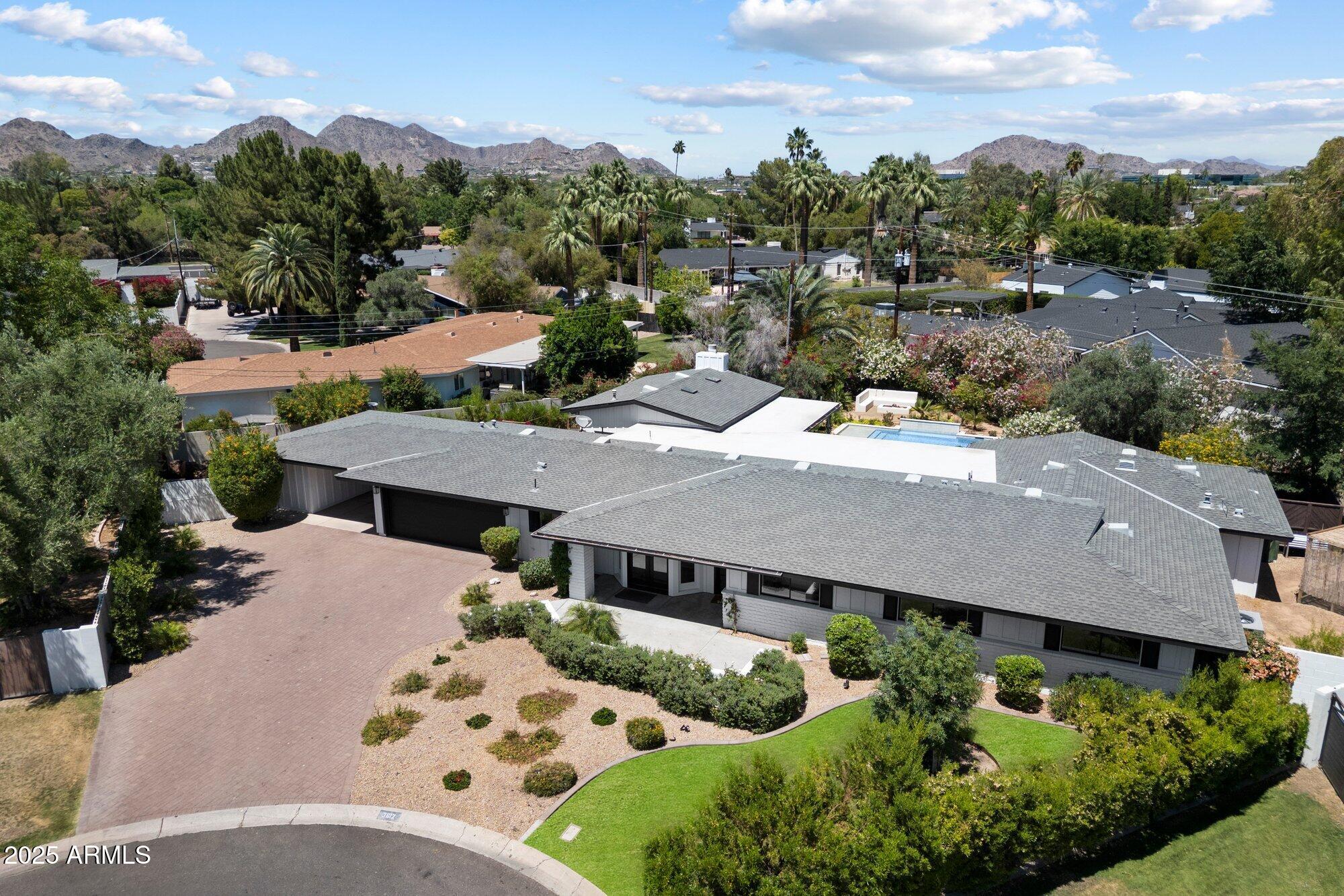 3612 E PIERSON Street