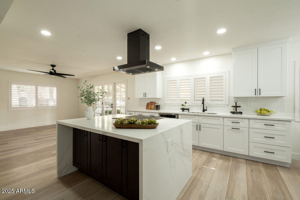 10545 E TOPAZ Circle