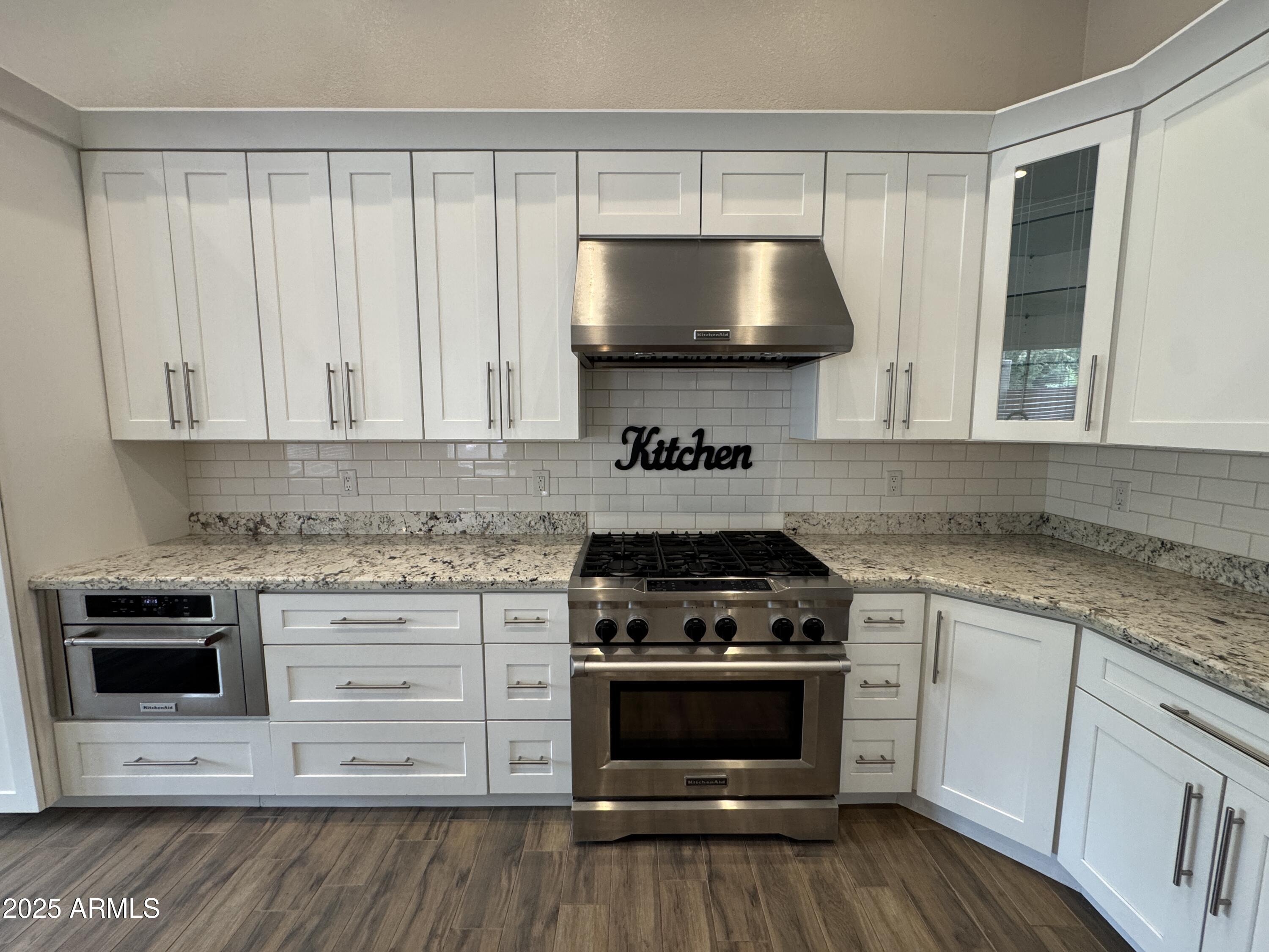 1710 E Tradewind Court