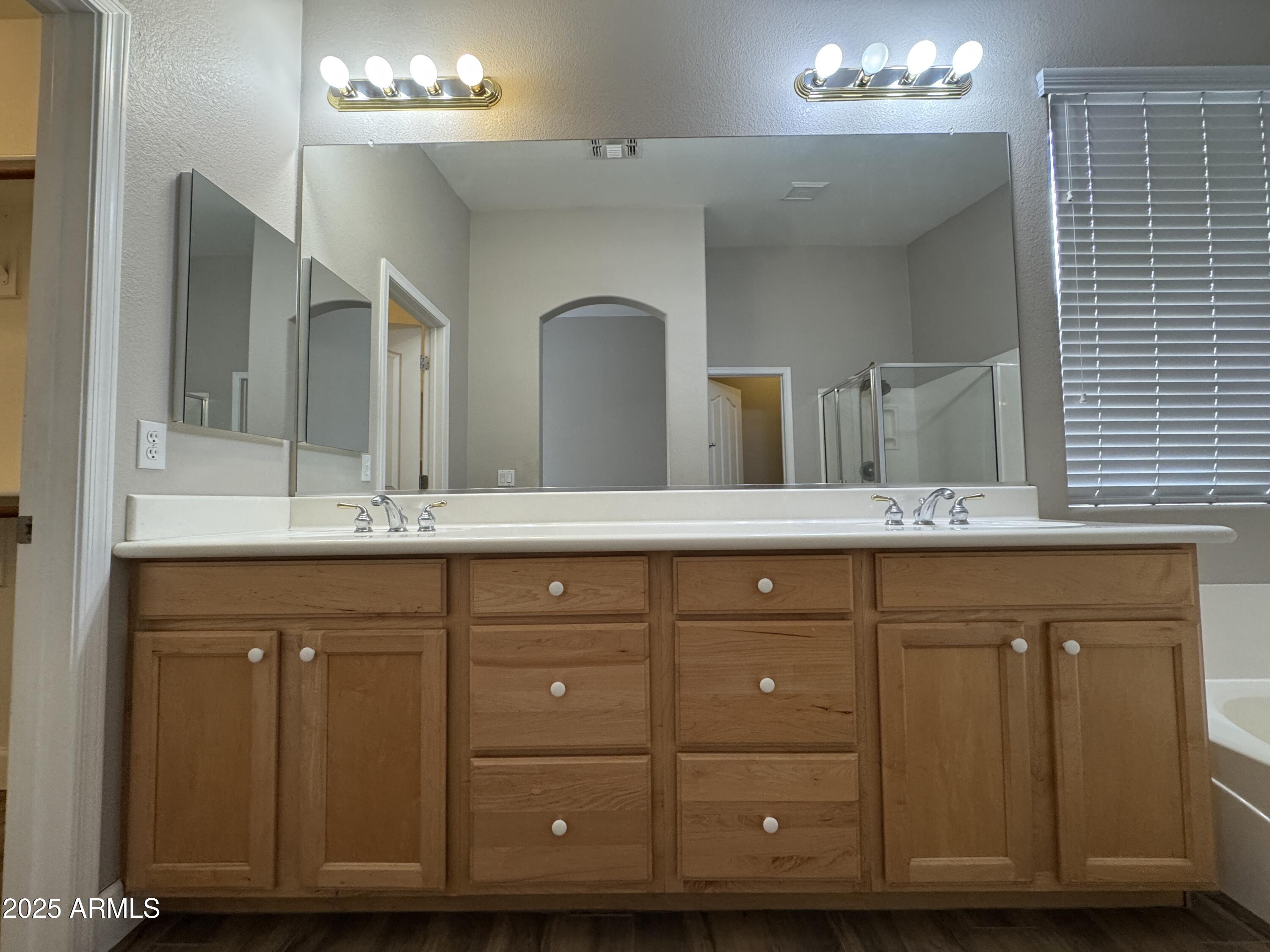 1710 E Tradewind Court