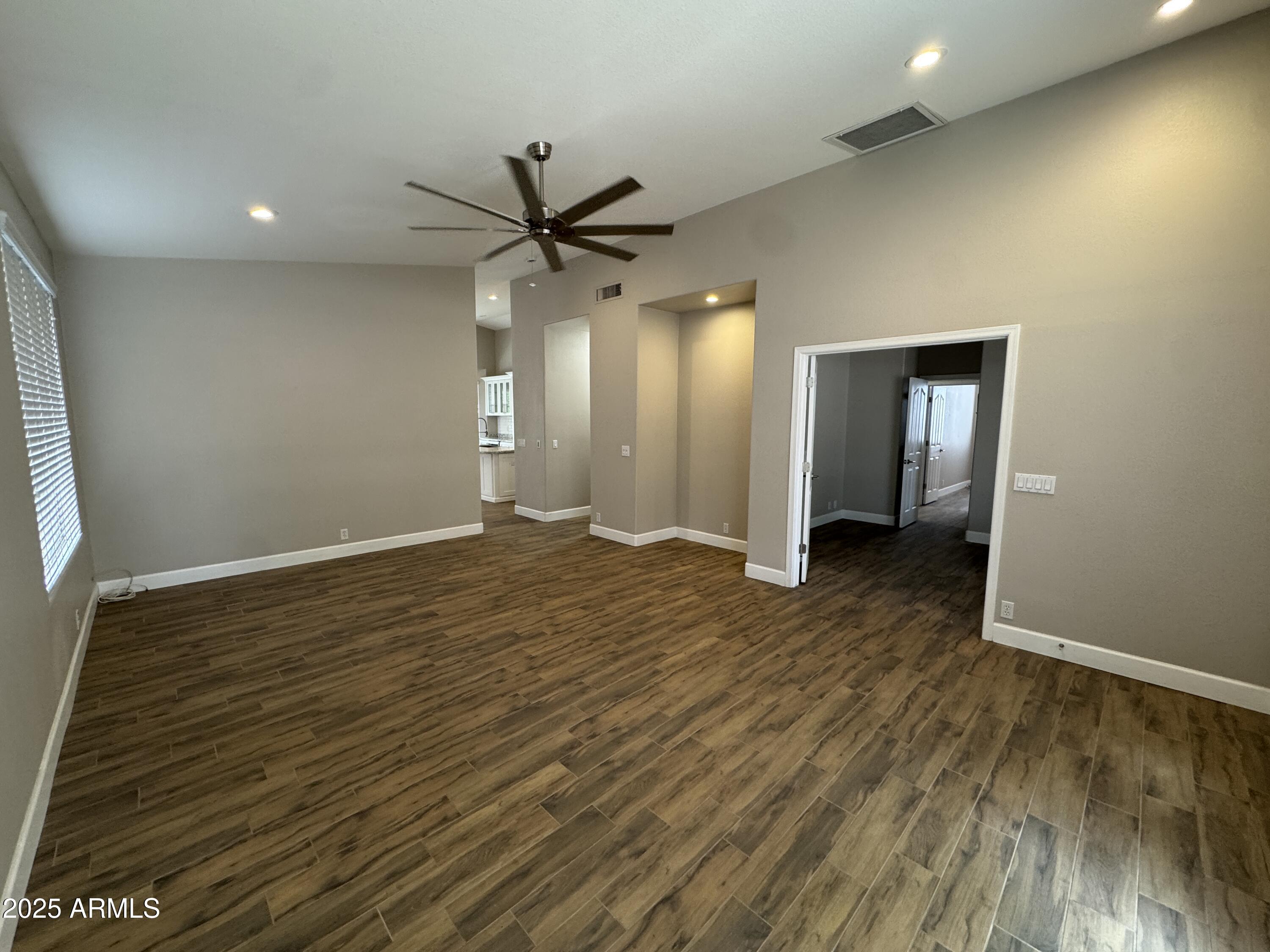 1710 E Tradewind Court